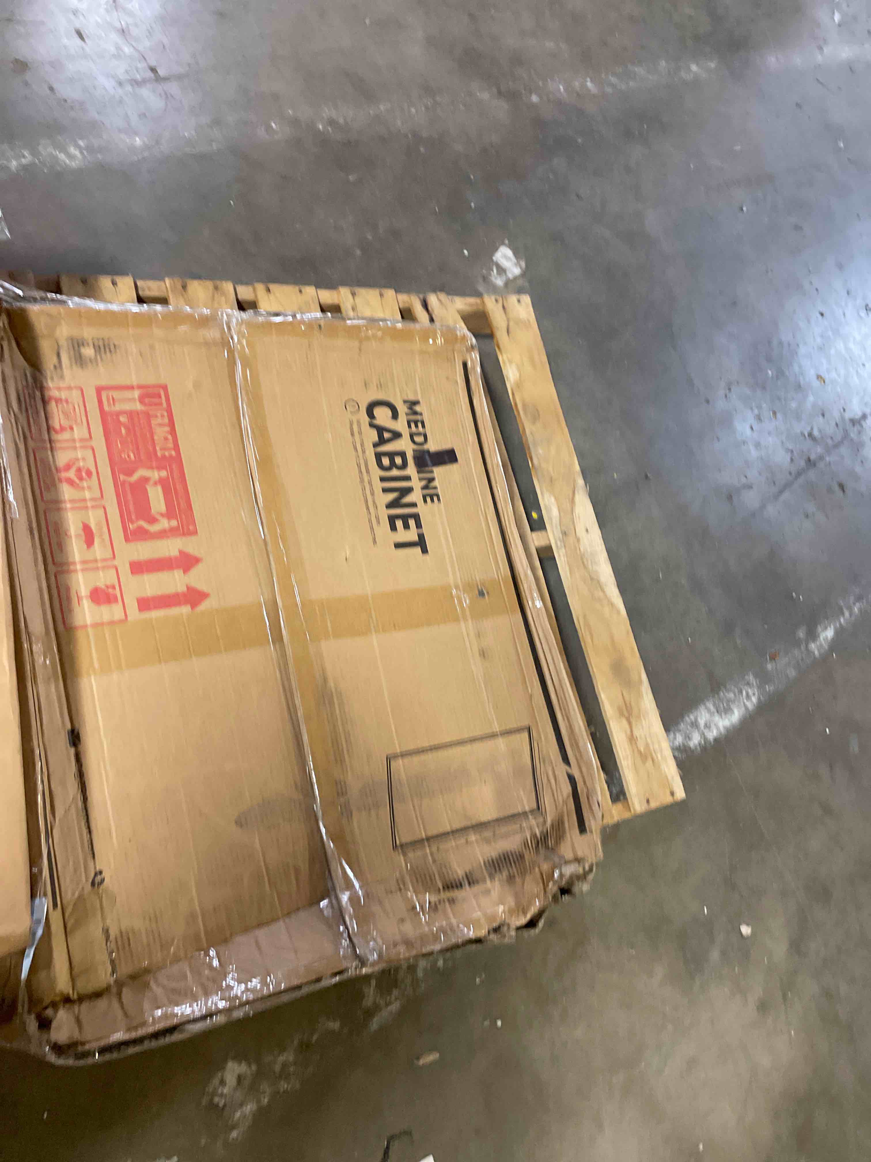 https://s3.amazonaws.com/lotting-images-prod/phillipi/TEA3358197_1754505936131.jpeg