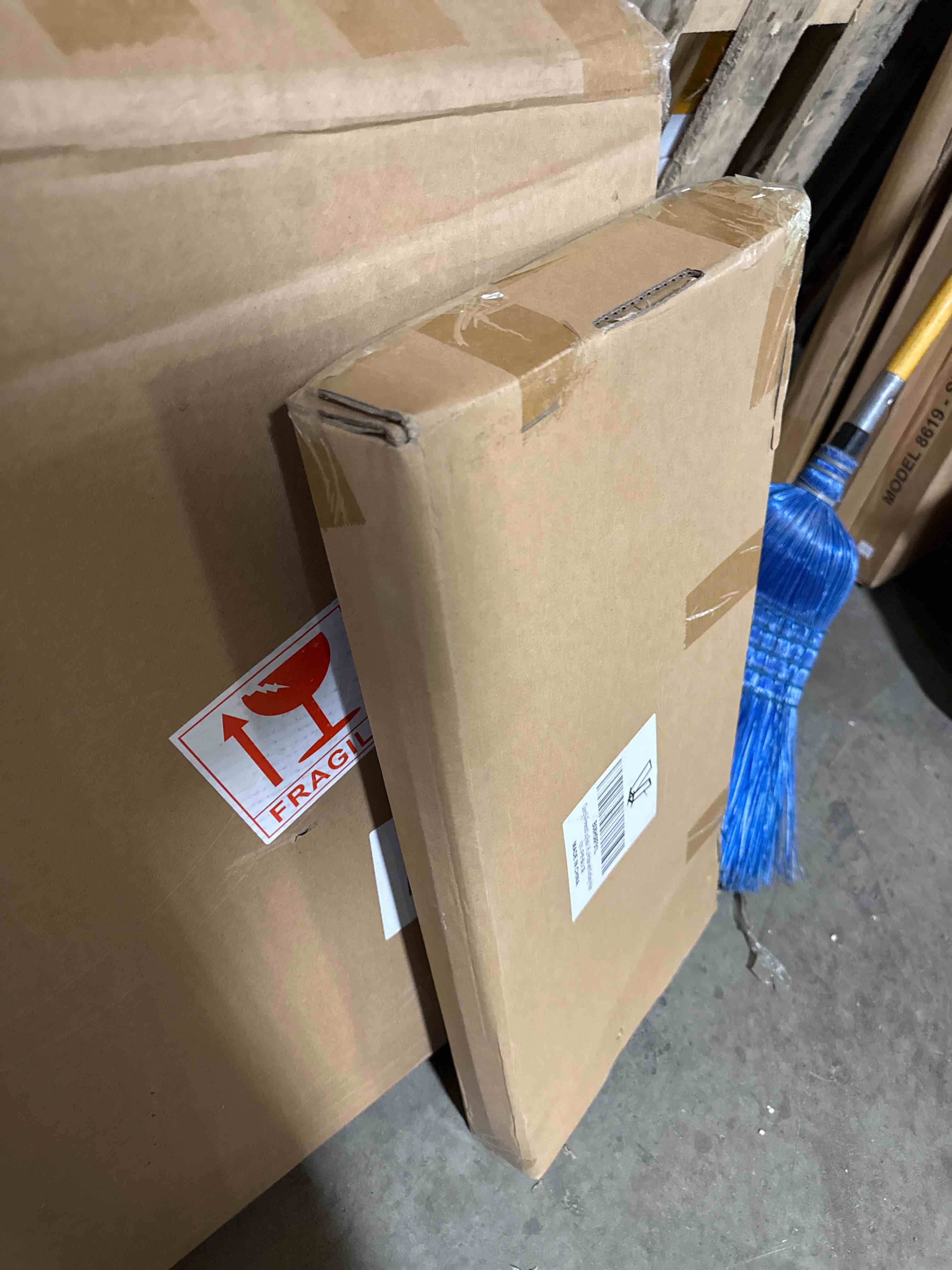 https://s3.amazonaws.com/lotting-images-prod/phillipi/TEA3358231_1754589373028.jpeg