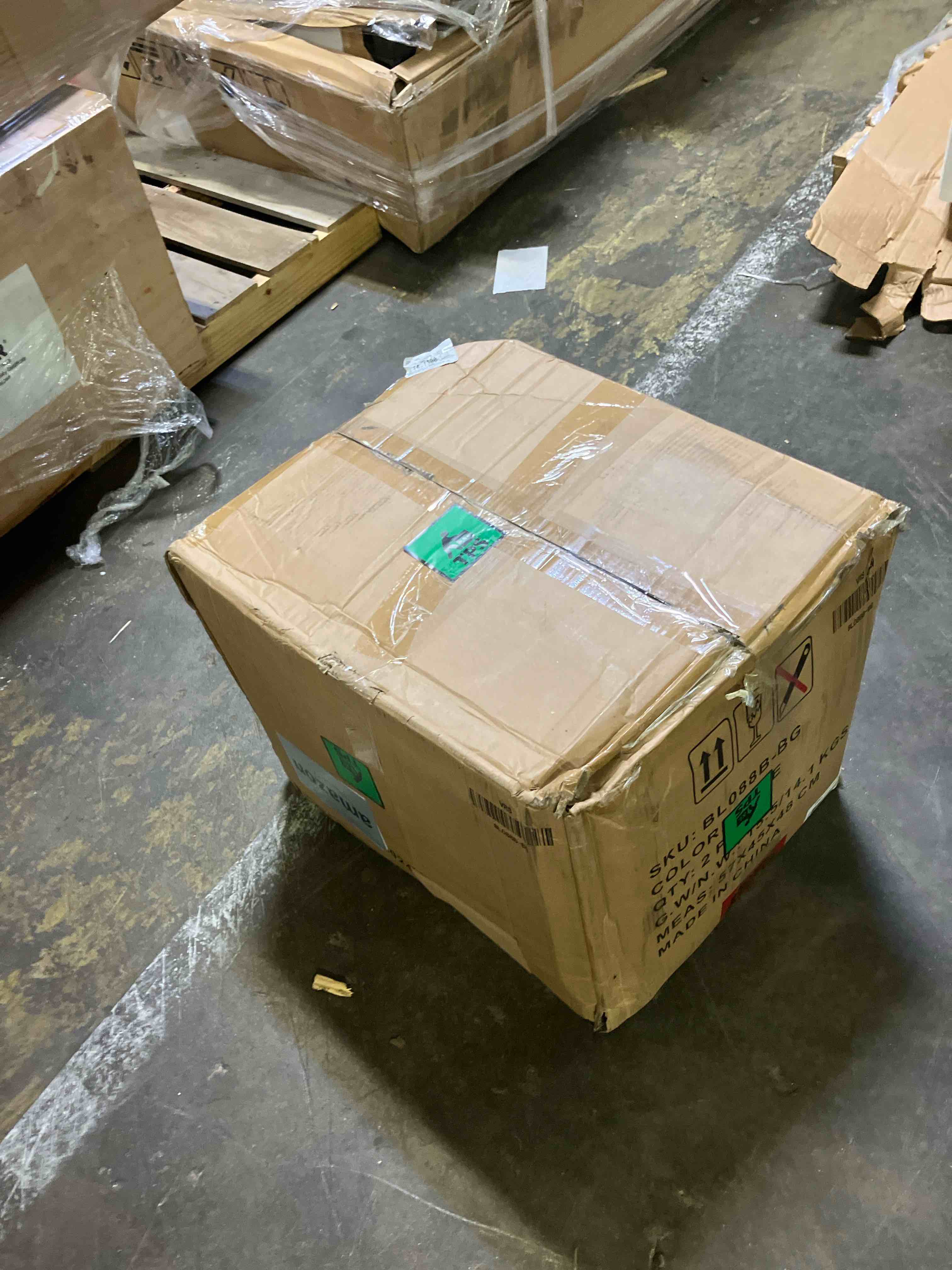 https://s3.amazonaws.com/lotting-images-prod/phillipi/TEA3358275_1754592039239.jpeg