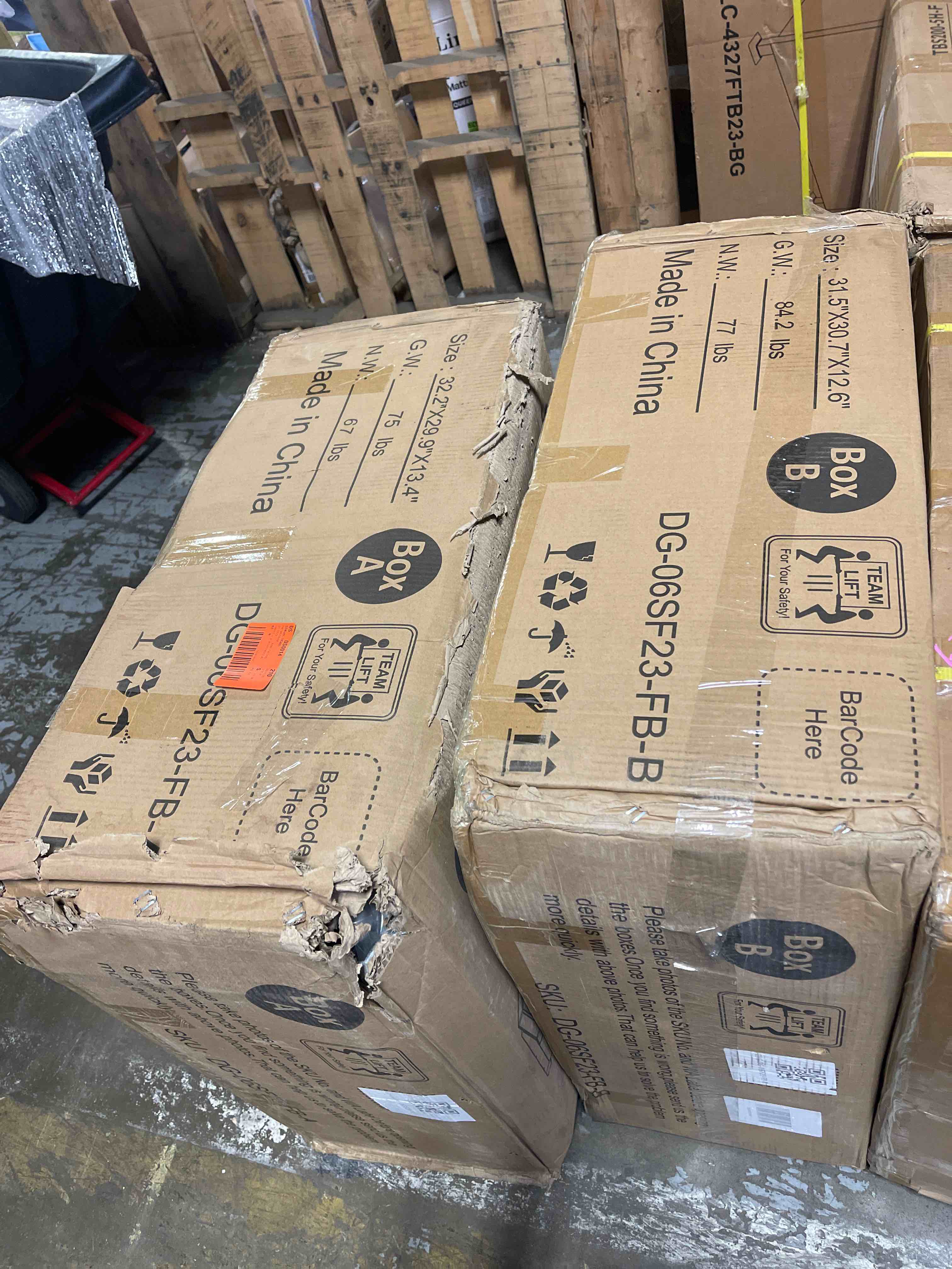 https://s3.amazonaws.com/lotting-images-prod/phillipi/TEA3358351_1754675129603.jpeg