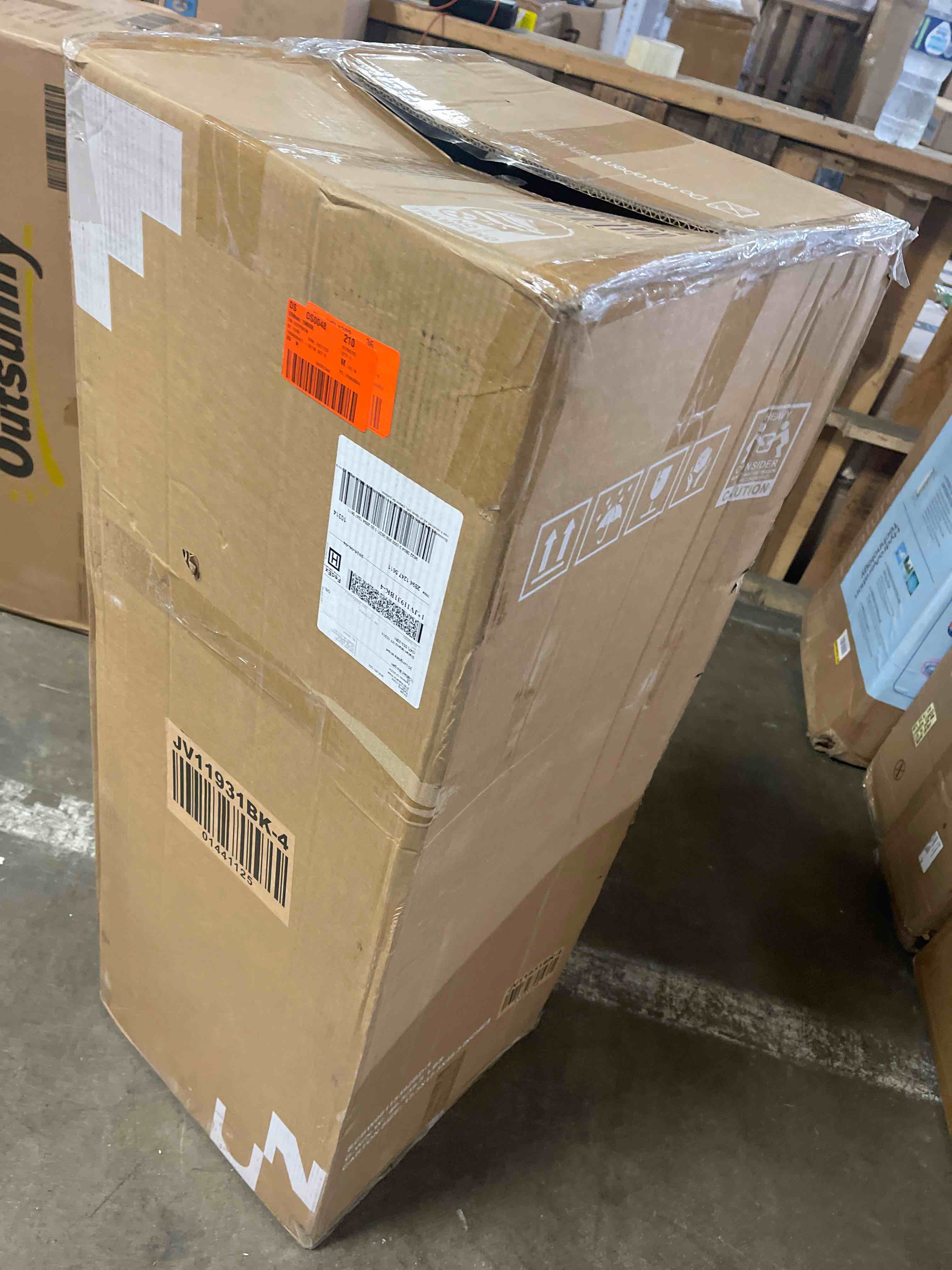 https://s3.amazonaws.com/lotting-images-prod/phillipi/TEA3358384_1754660564772.jpeg