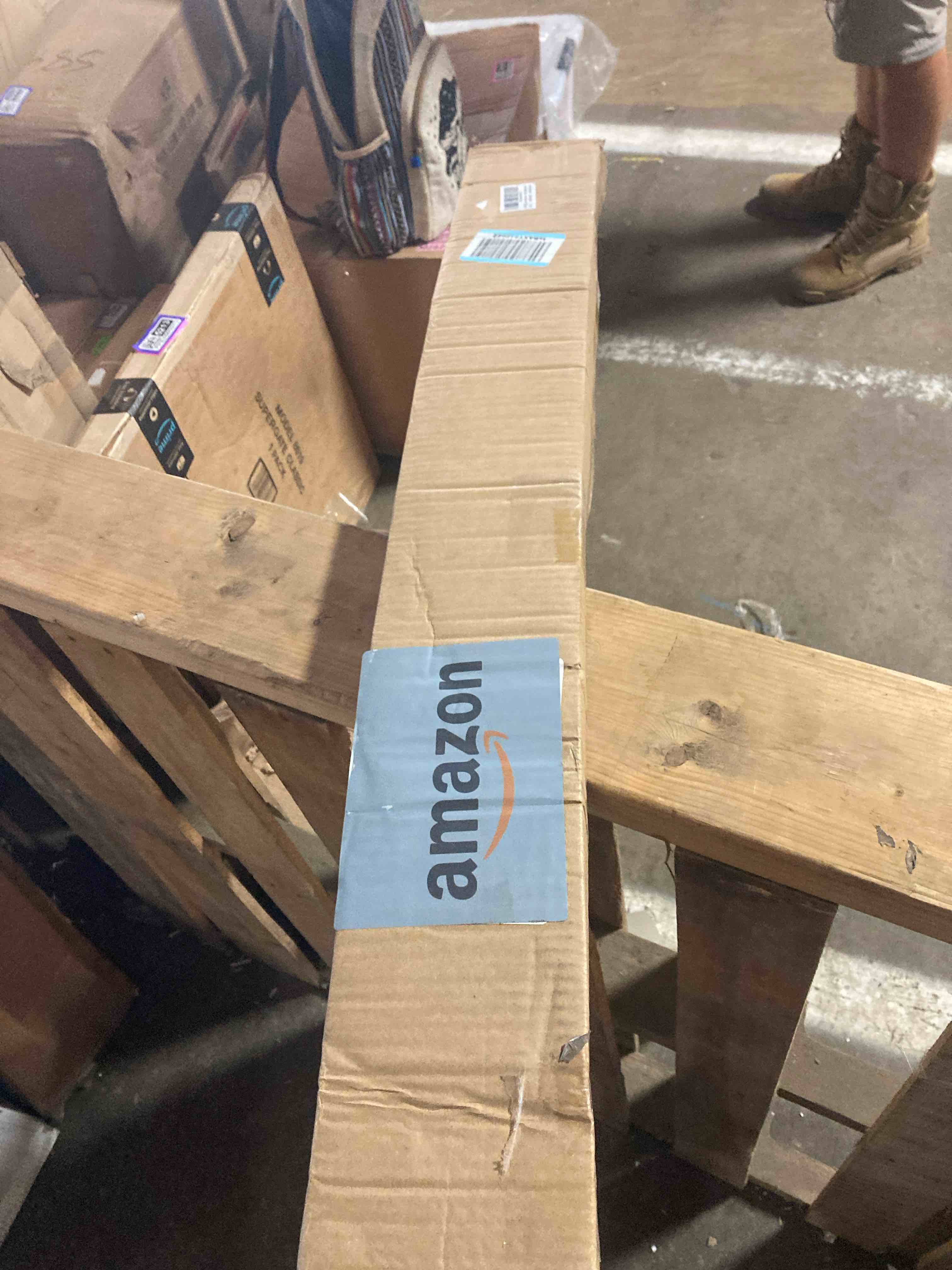 https://s3.amazonaws.com/lotting-images-prod/phillipi/TEA3358822_1755028655361.jpeg