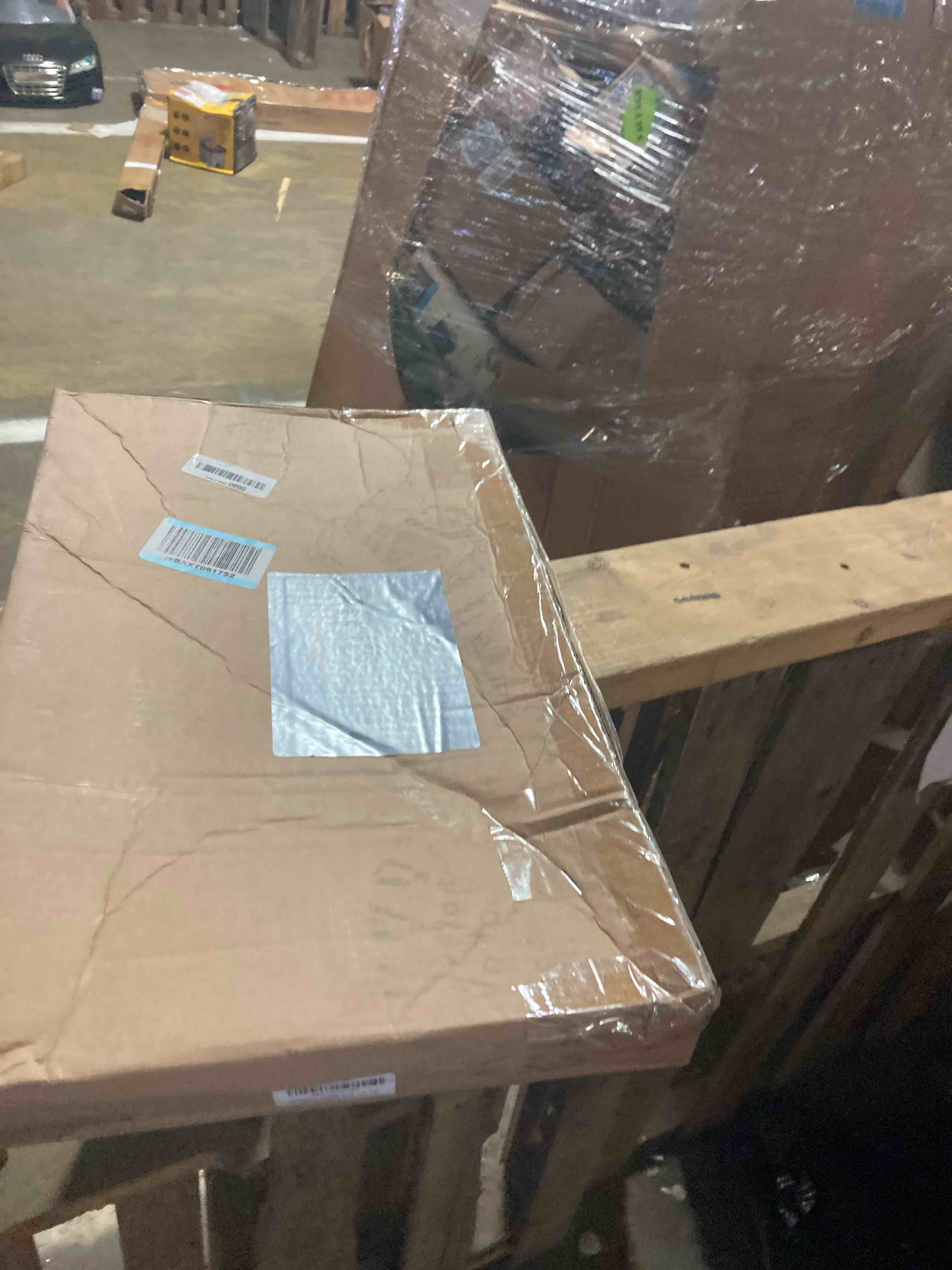 https://s3.amazonaws.com/lotting-images-prod/phillipi/TEA3358837_1755029468611.jpeg