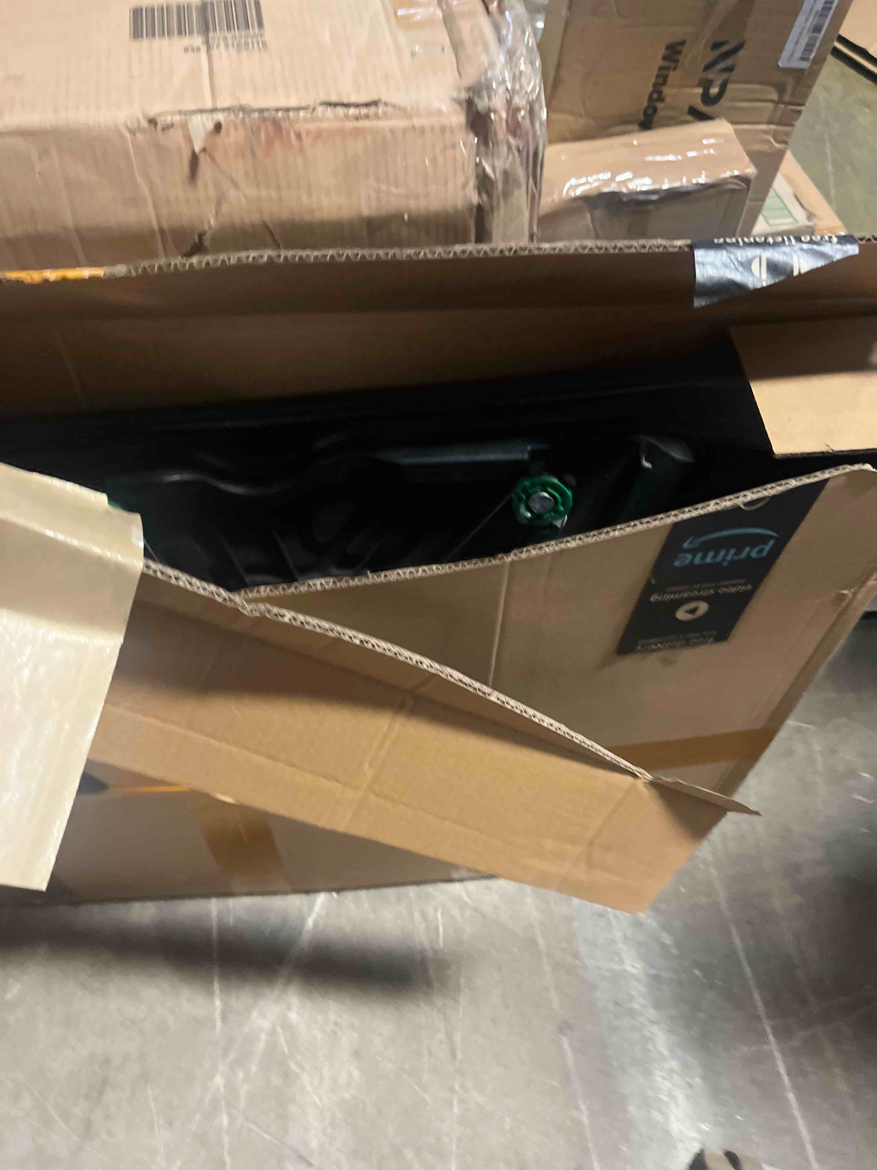 https://s3.amazonaws.com/lotting-images-prod/phillipi/TEA3358978_1755275639219.jpeg