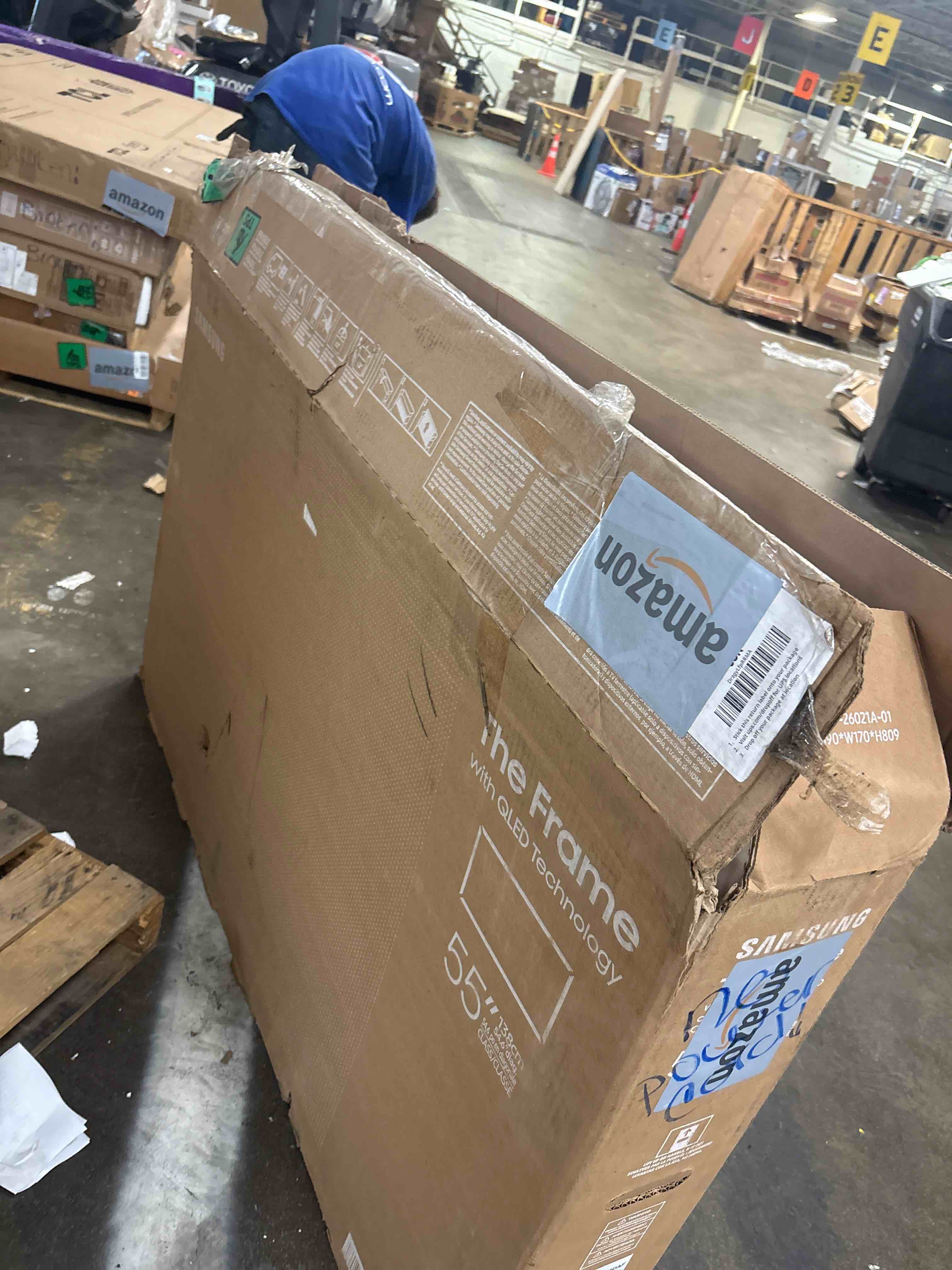 https://s3.amazonaws.com/lotting-images-prod/phillipi/TEA3359175_1755116345886.jpeg