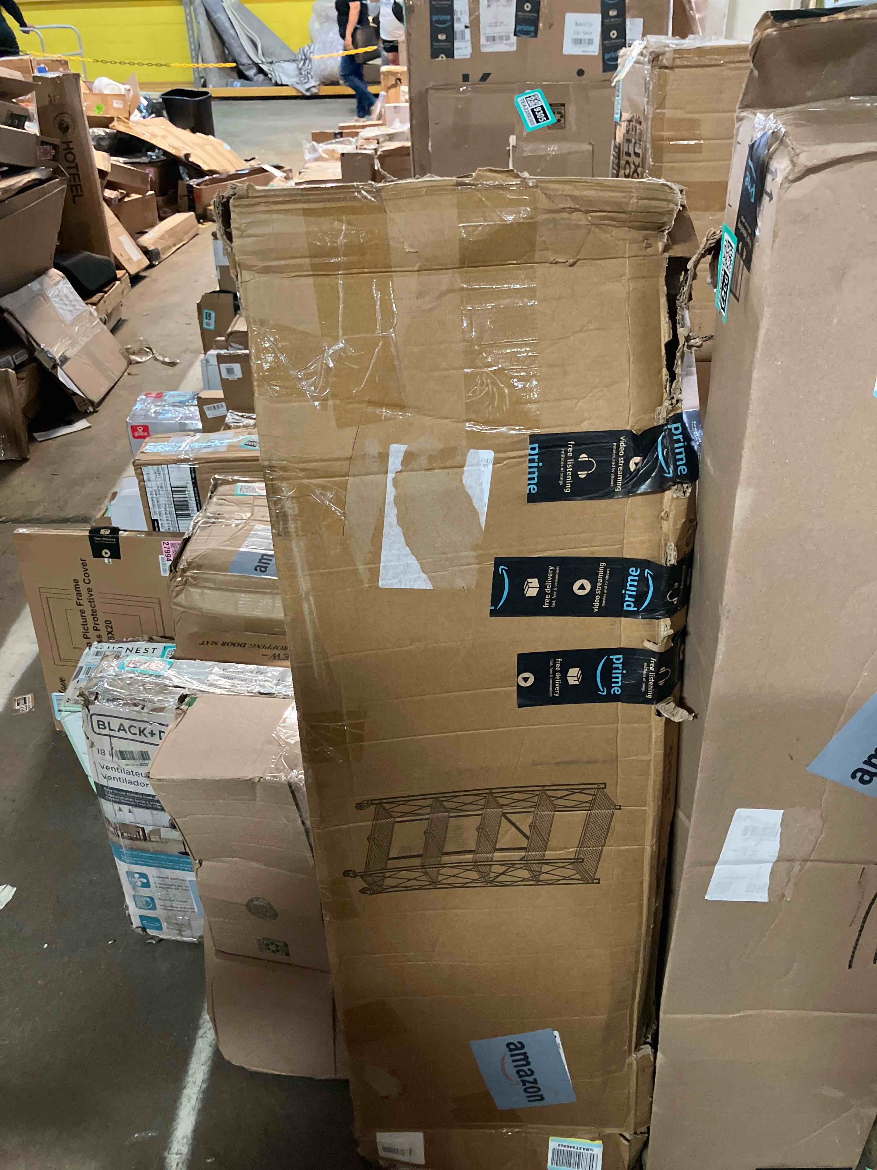 https://s3.amazonaws.com/lotting-images-prod/phillipi/TEA3359326_1755204173099.jpeg