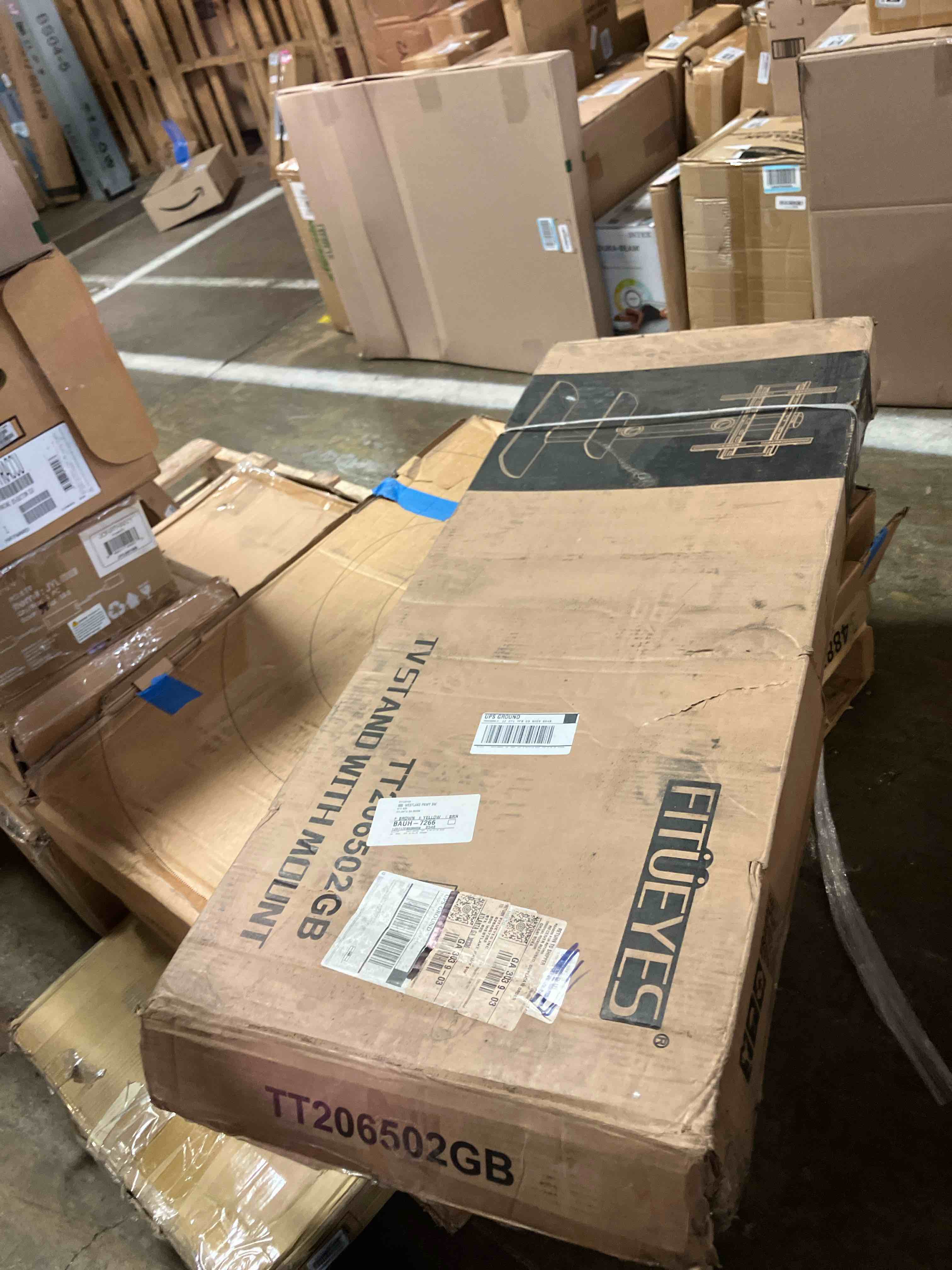 https://s3.amazonaws.com/lotting-images-prod/phillipi/TEA3359440_1755196844779.jpeg