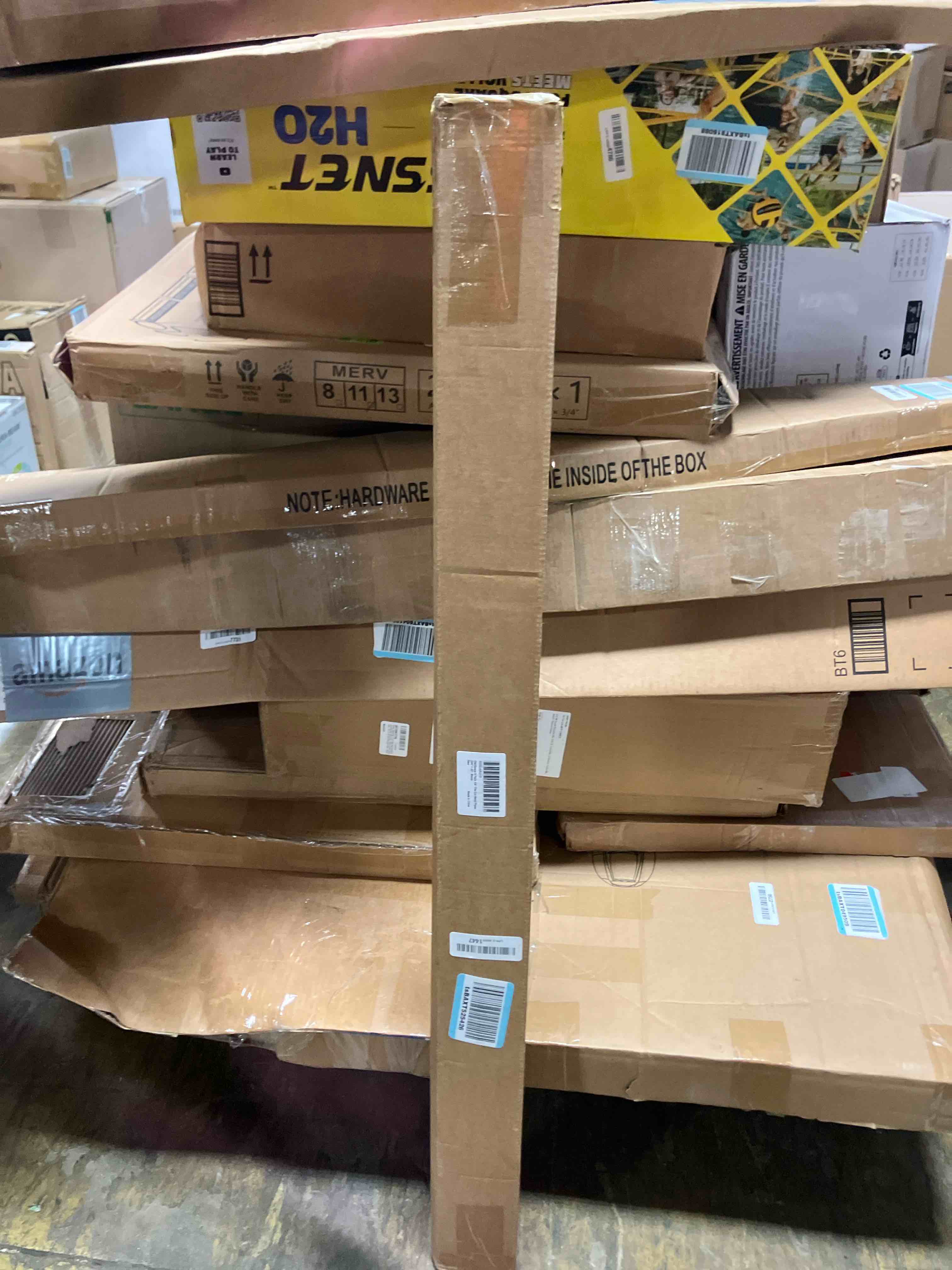 https://s3.amazonaws.com/lotting-images-prod/phillipi/TEA3359447_1755197917354.jpeg