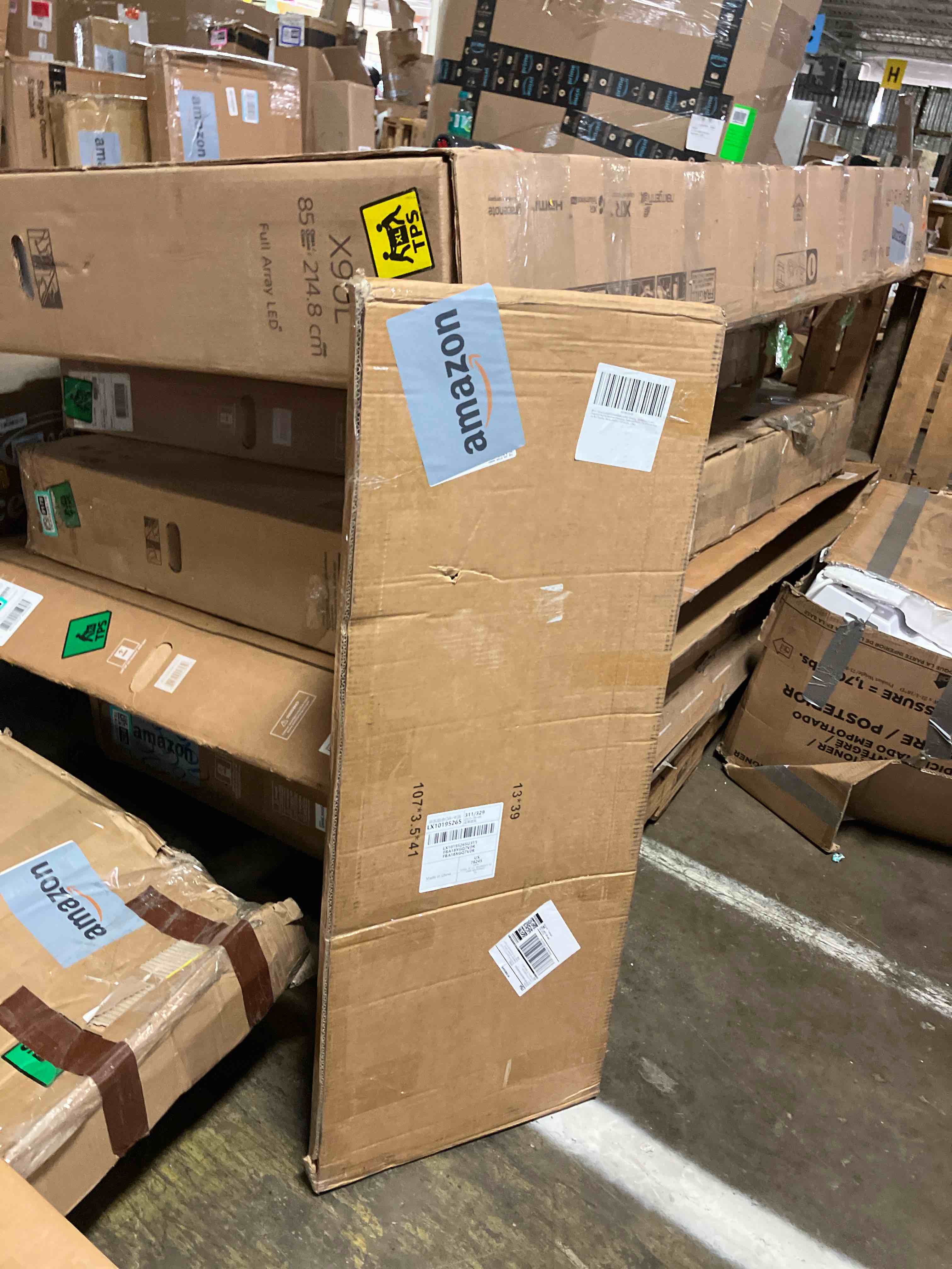 https://s3.amazonaws.com/lotting-images-prod/phillipi/TEA3359471_1755201602986.jpeg