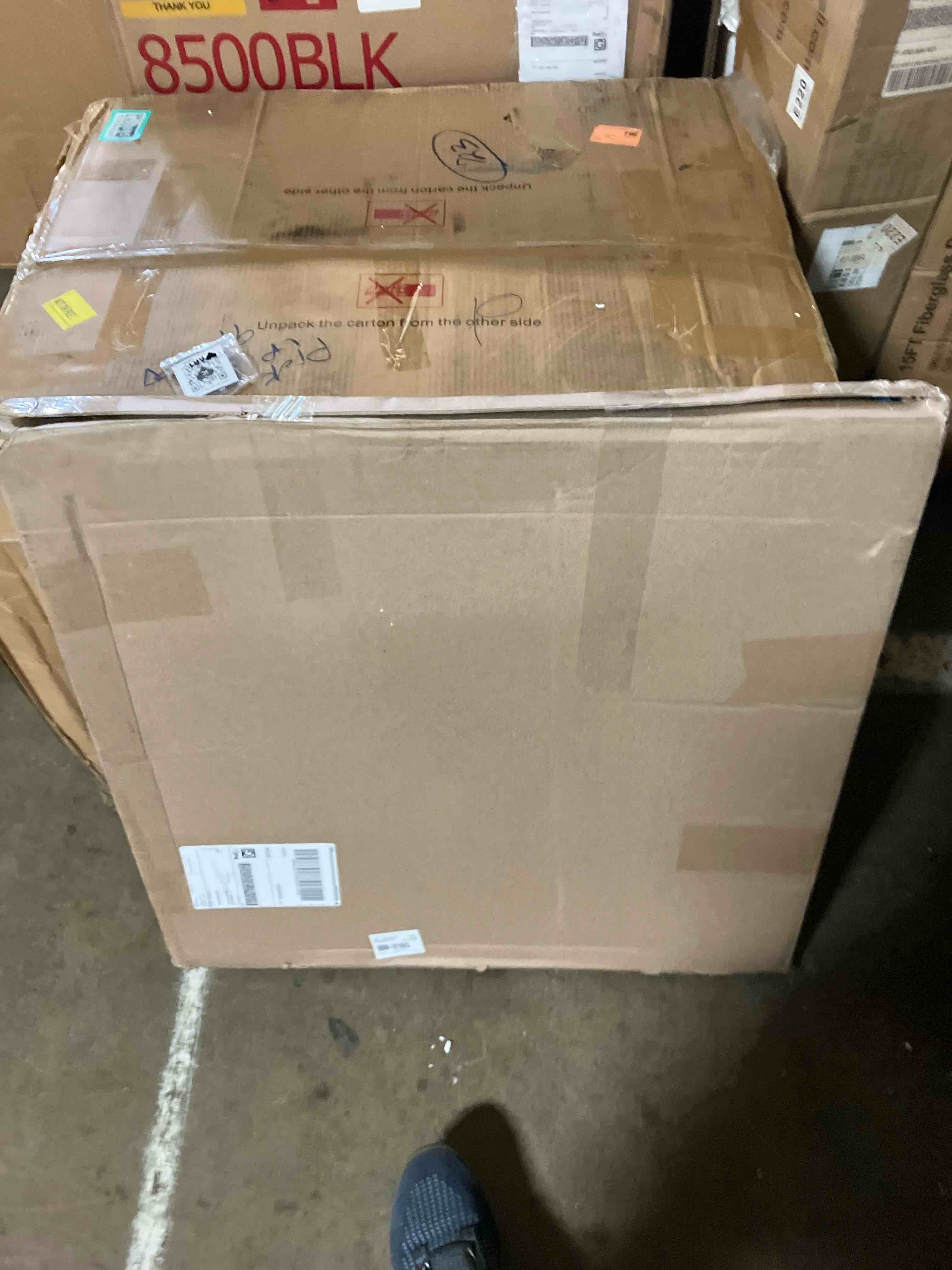 https://s3.amazonaws.com/lotting-images-prod/phillipi/TEA3360004_1756224042286.jpeg