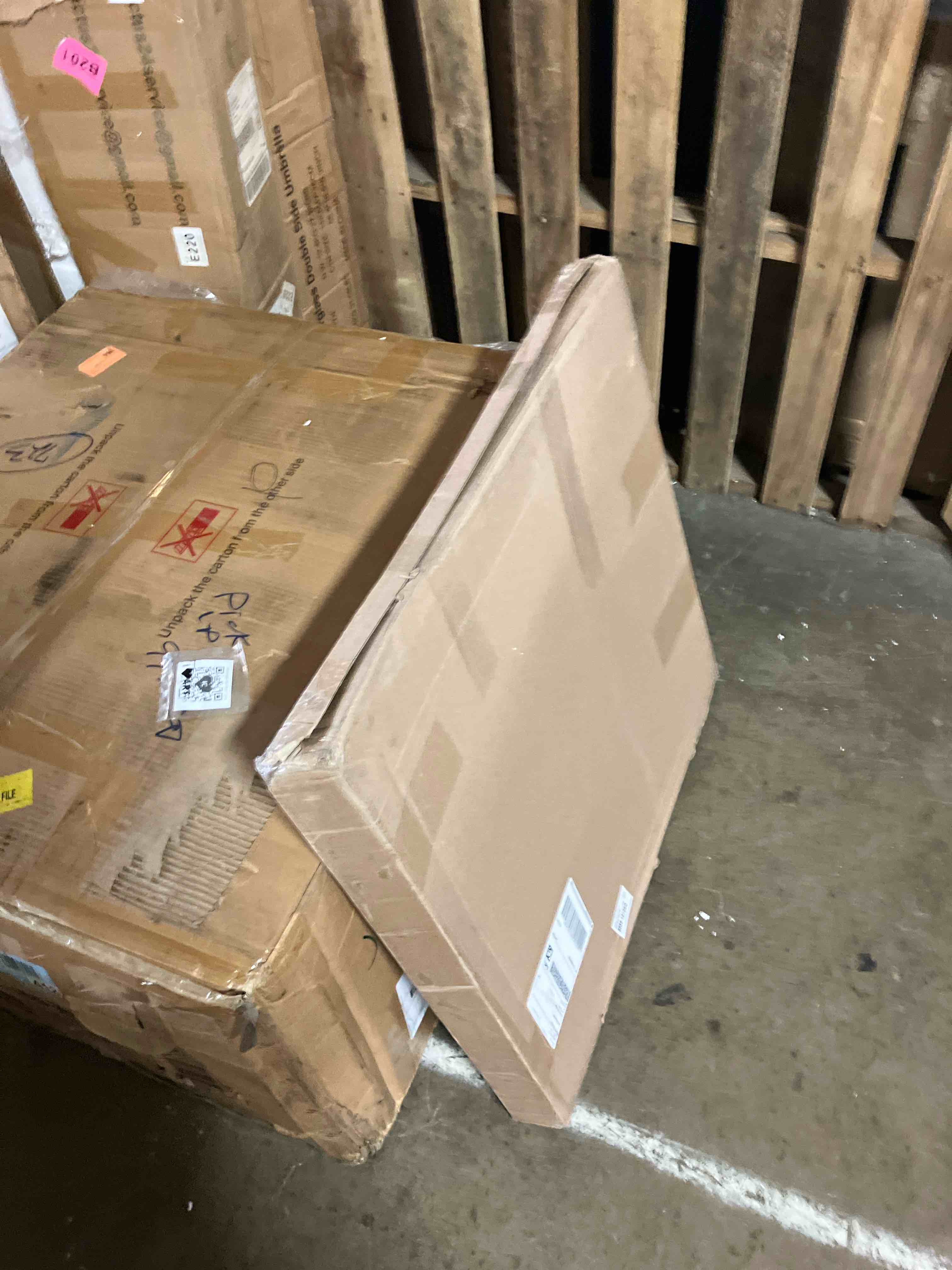 https://s3.amazonaws.com/lotting-images-prod/phillipi/TEA3360004_1756224044443.jpeg