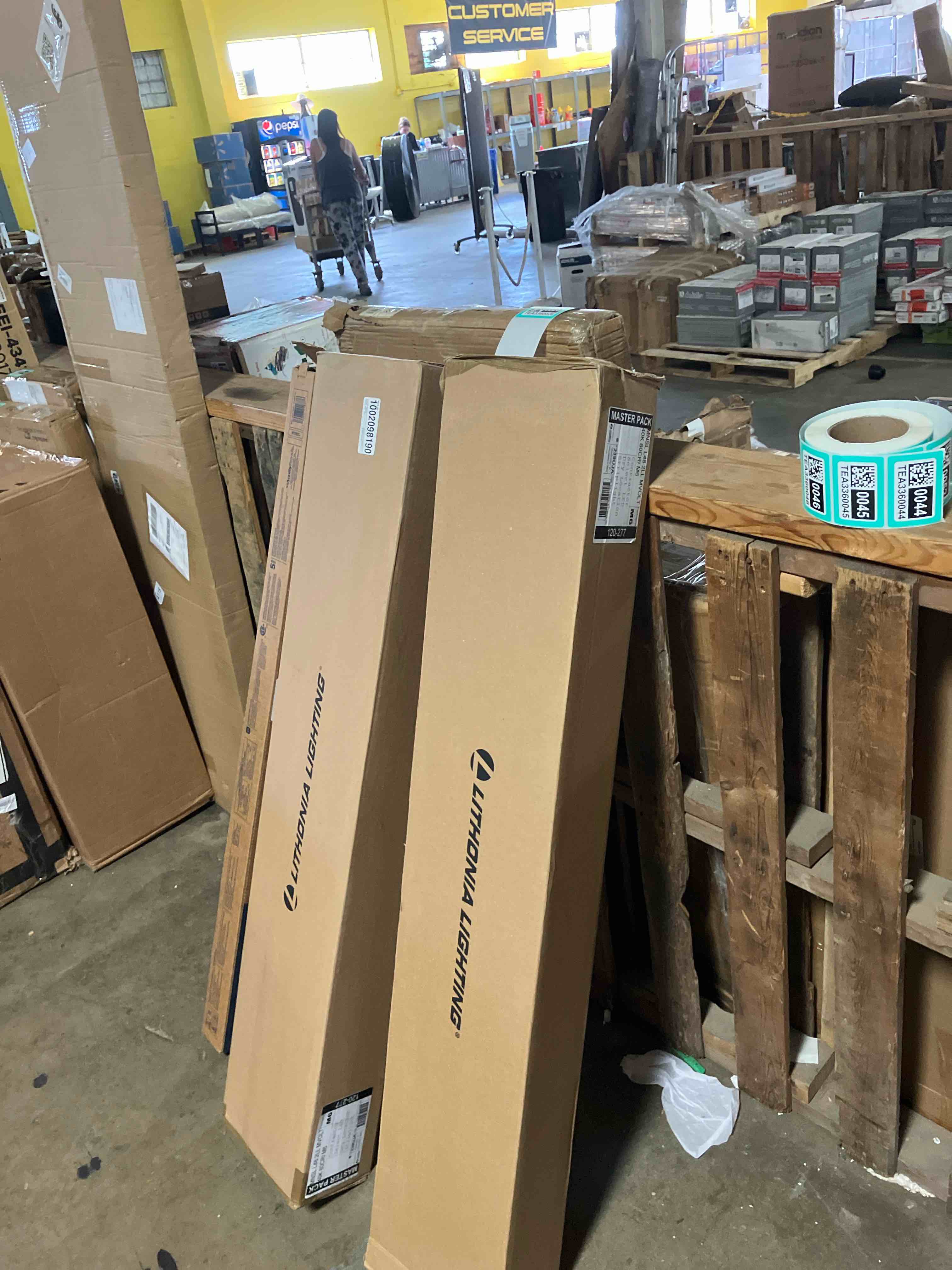 https://s3.amazonaws.com/lotting-images-prod/phillipi/TEA3360025_1756231646099.jpeg