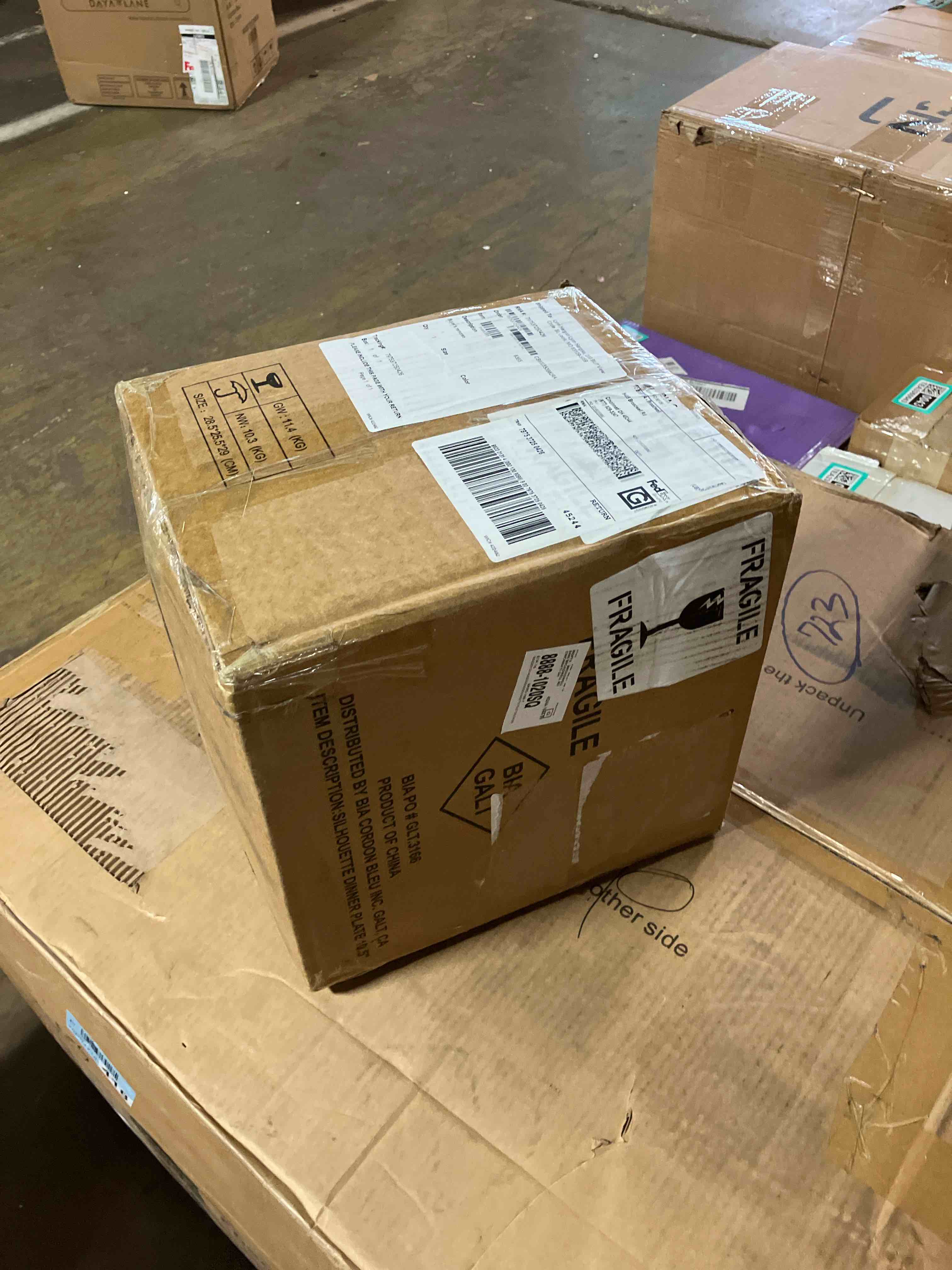 https://s3.amazonaws.com/lotting-images-prod/phillipi/TEA3360037_1756229959268.jpeg
