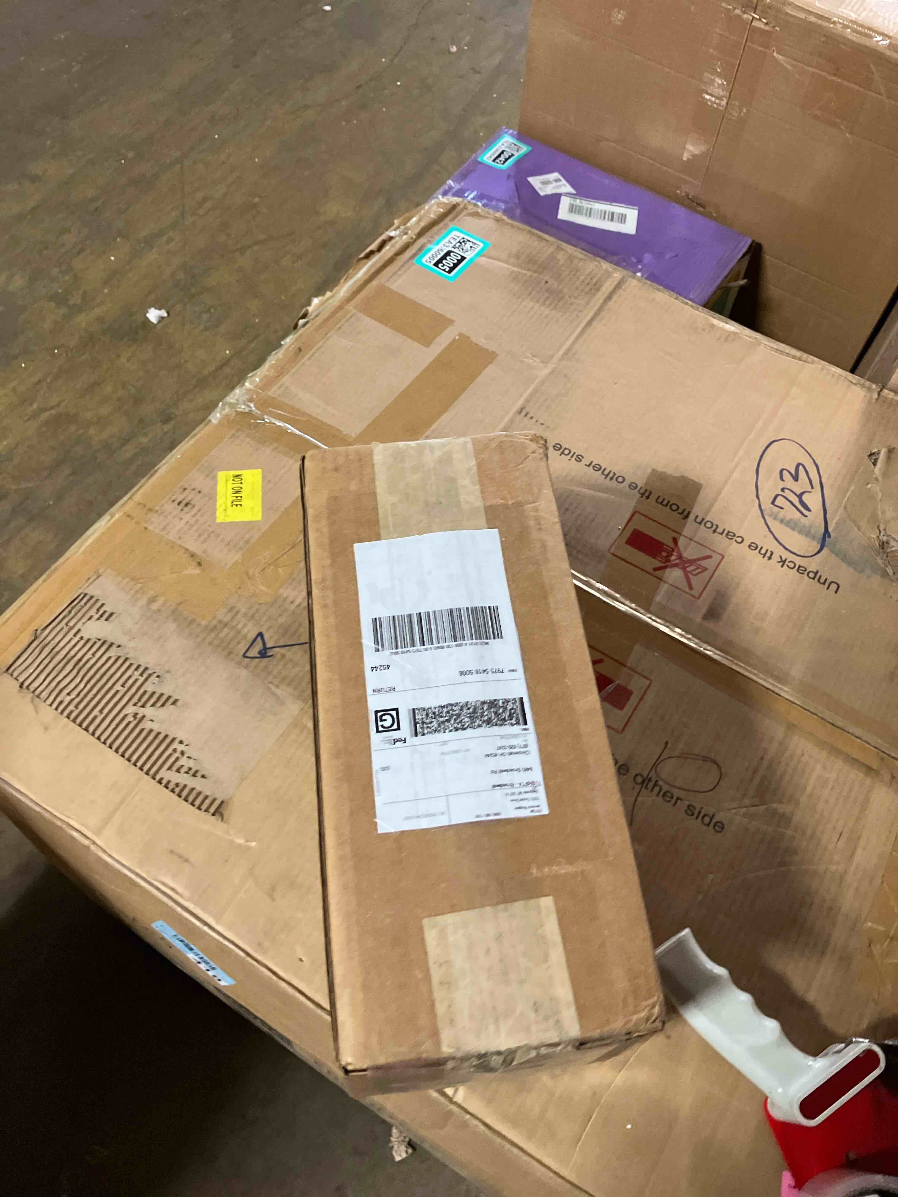 https://s3.amazonaws.com/lotting-images-prod/phillipi/TEA3360043_1756227831080.jpeg