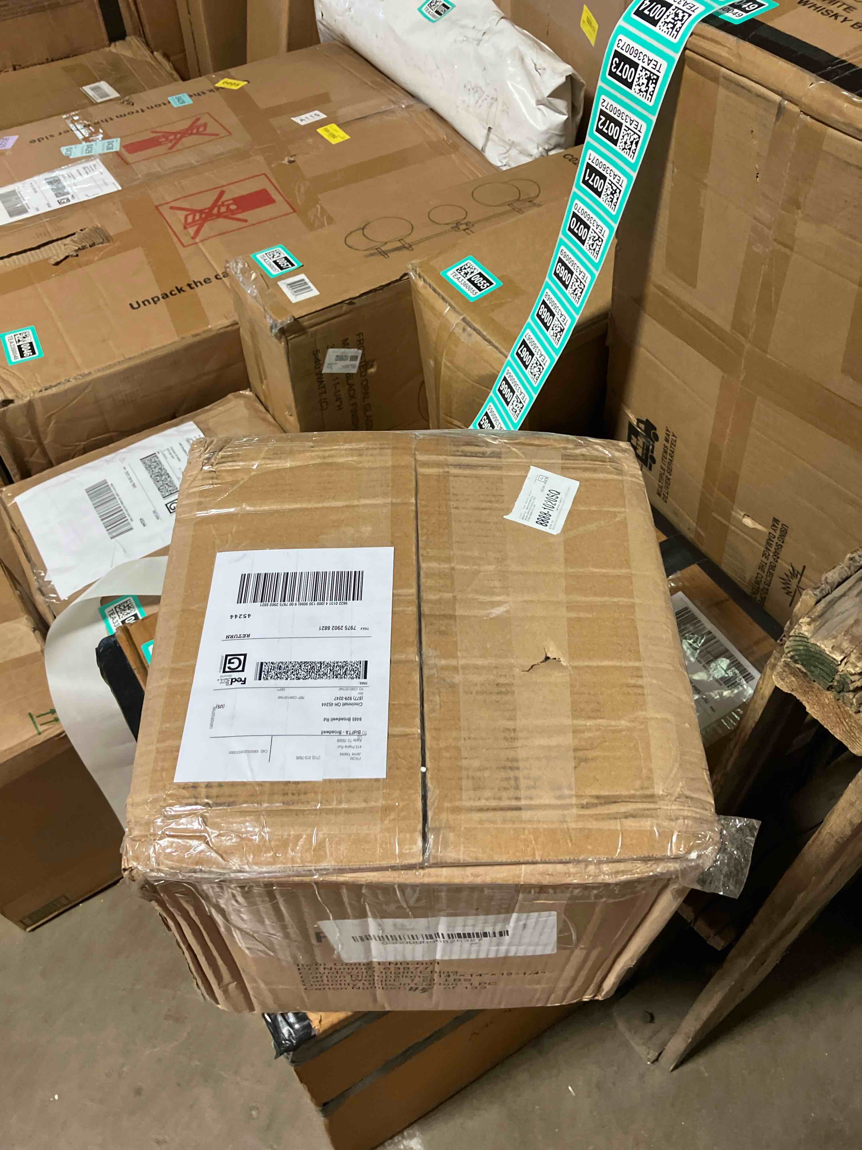 https://s3.amazonaws.com/lotting-images-prod/phillipi/TEA3360059_1756298462003.jpeg