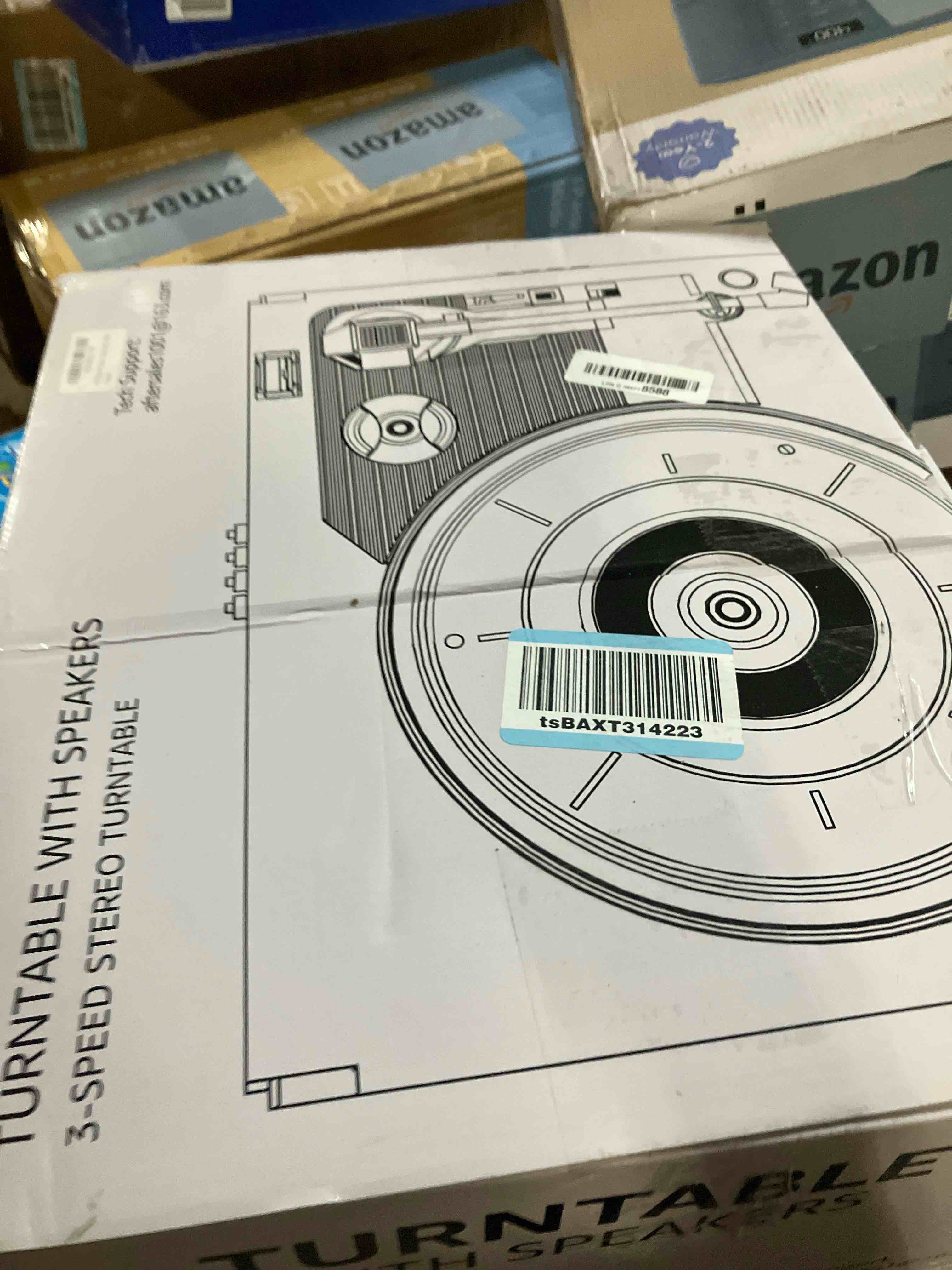 https://s3.amazonaws.com/lotting-images-prod/phillipi/TEA3360438_1757093560997.jpeg