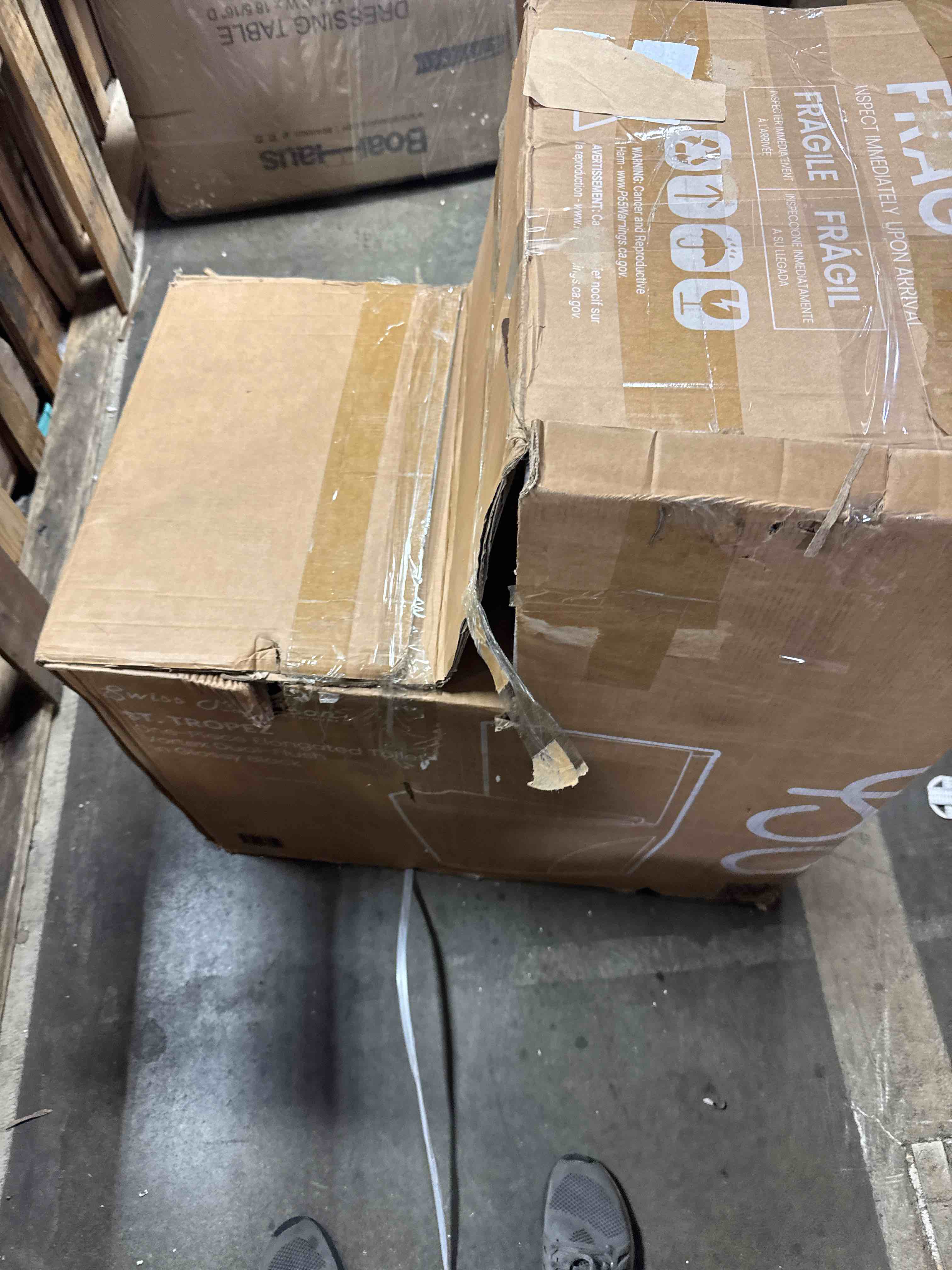 https://s3.amazonaws.com/lotting-images-prod/phillipi/TEA3360500_1757766556404.jpeg