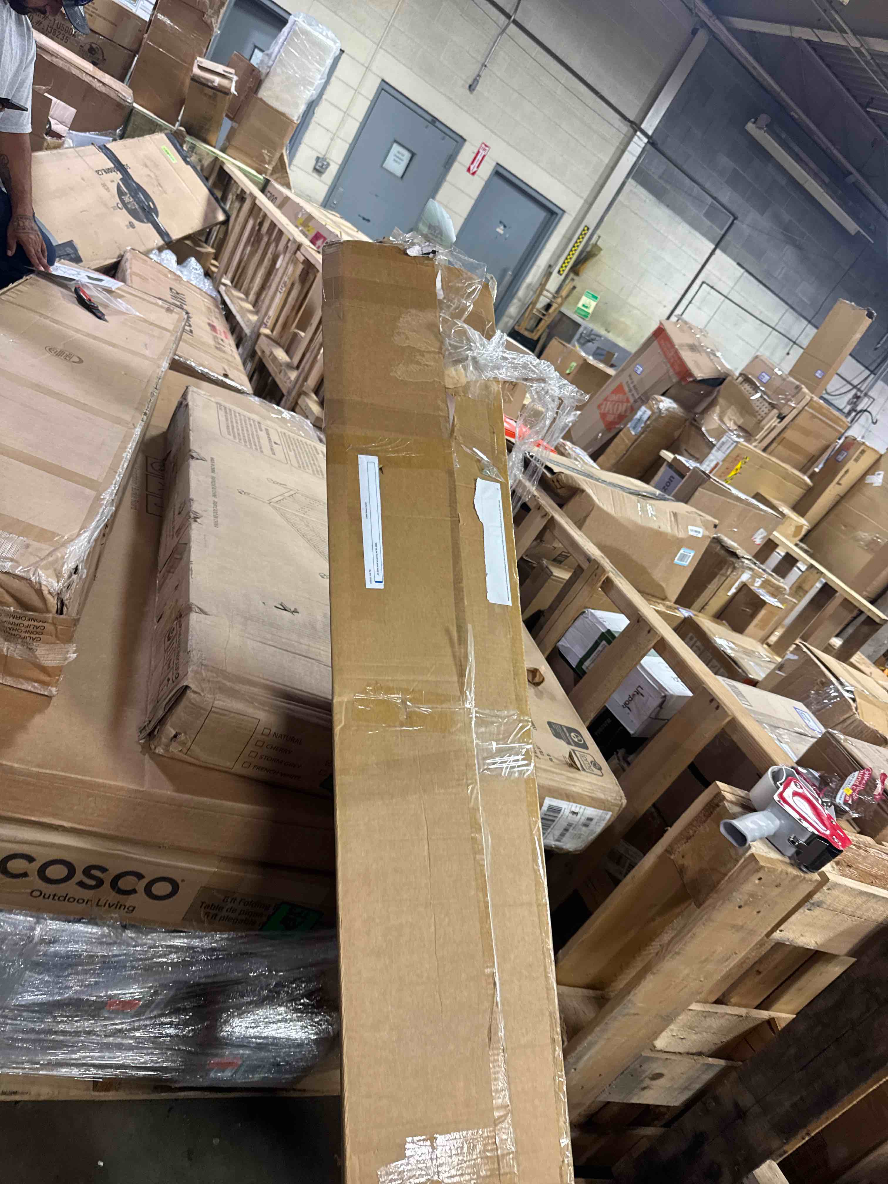 https://s3.amazonaws.com/lotting-images-prod/phillipi/TEA3360509_1757769676752.jpeg