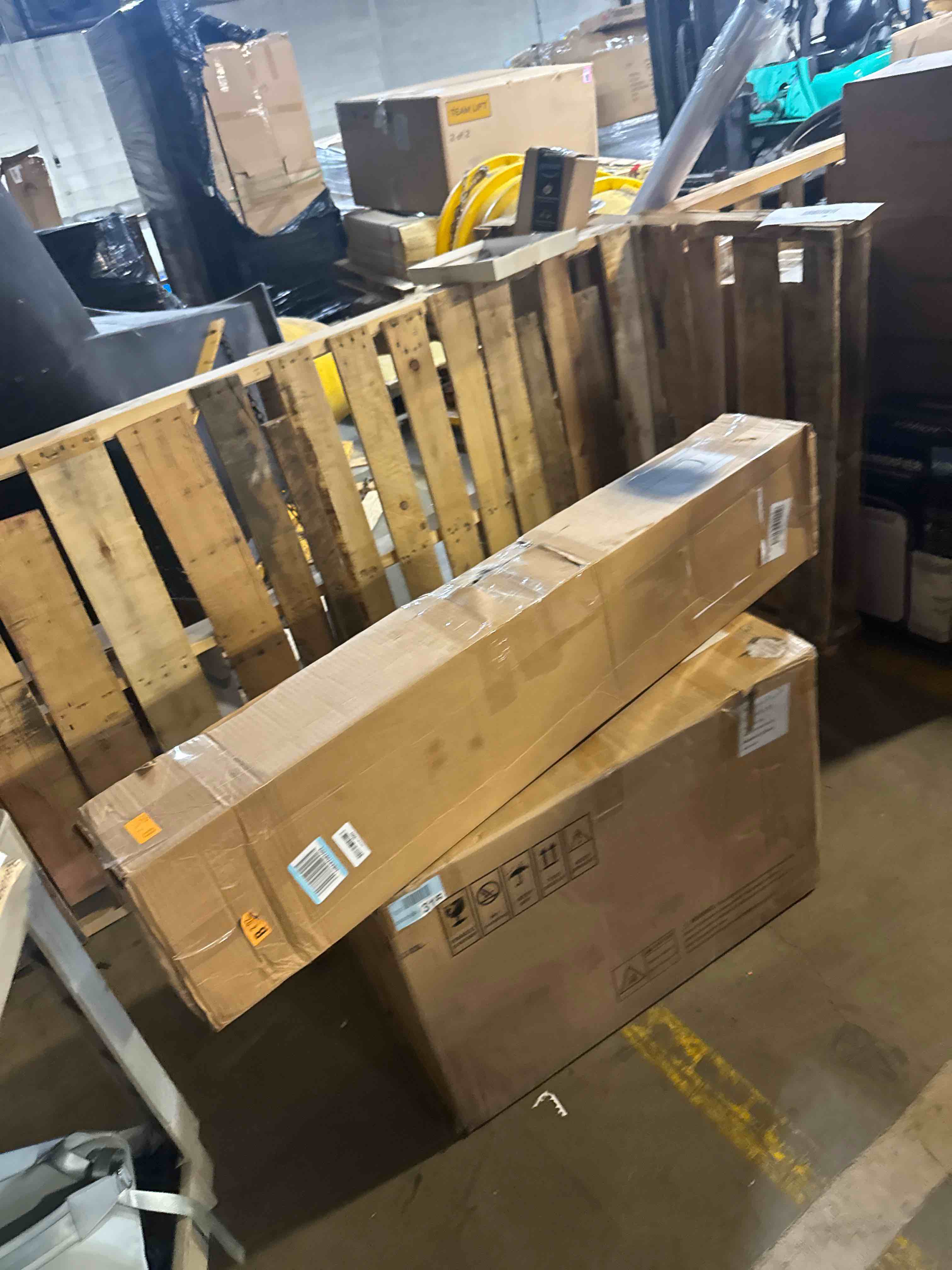 https://s3.amazonaws.com/lotting-images-prod/phillipi/TEA3360591_1758113241562.jpeg