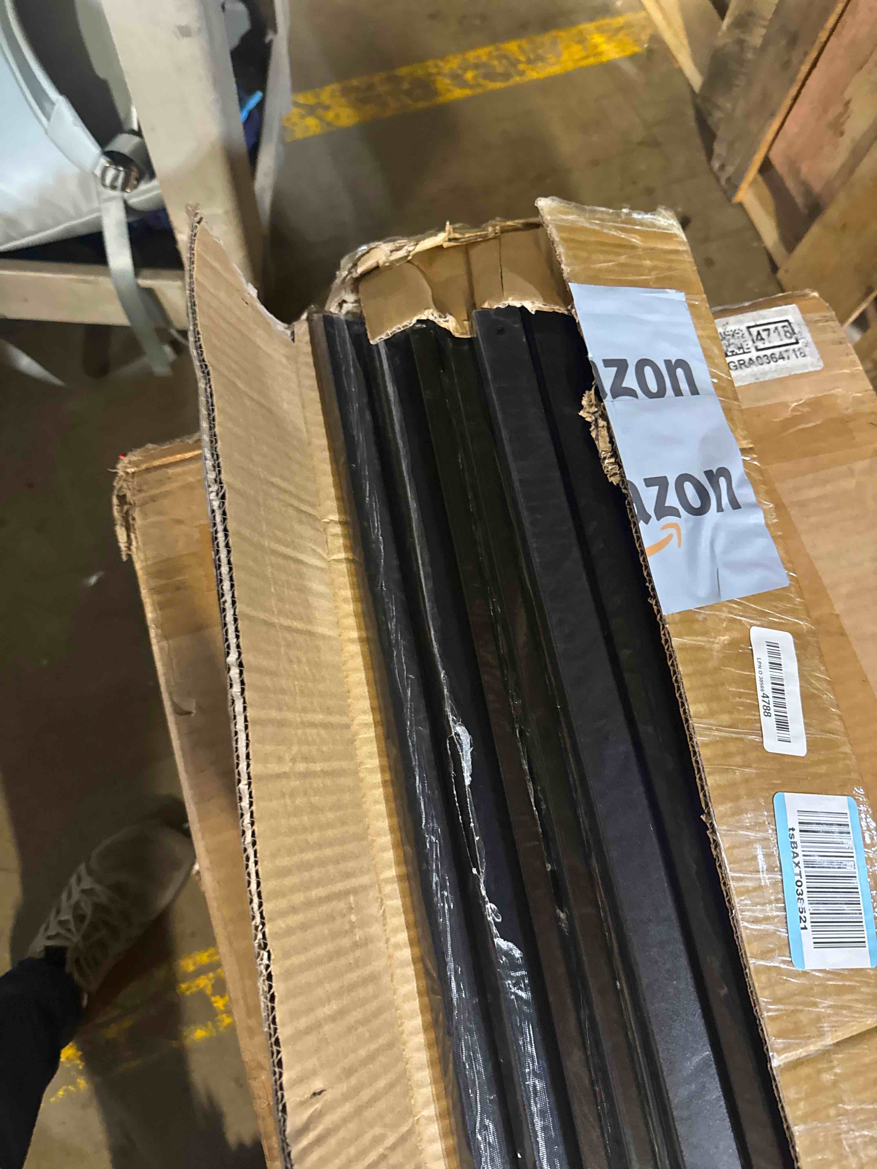 https://s3.amazonaws.com/lotting-images-prod/phillipi/TEA3360592_1758113298460.jpeg