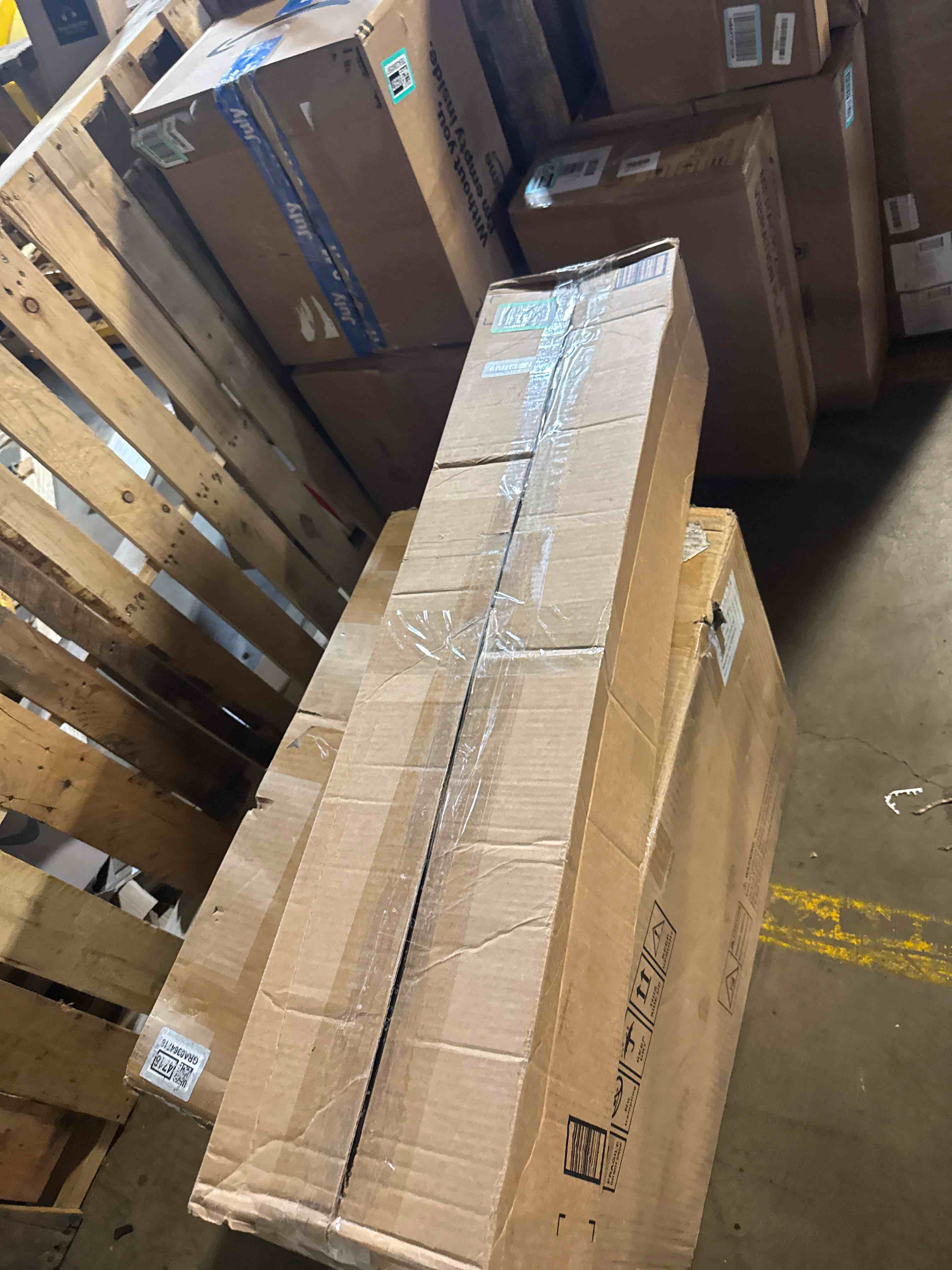 https://s3.amazonaws.com/lotting-images-prod/phillipi/TEA3360599_1758114120215.jpeg