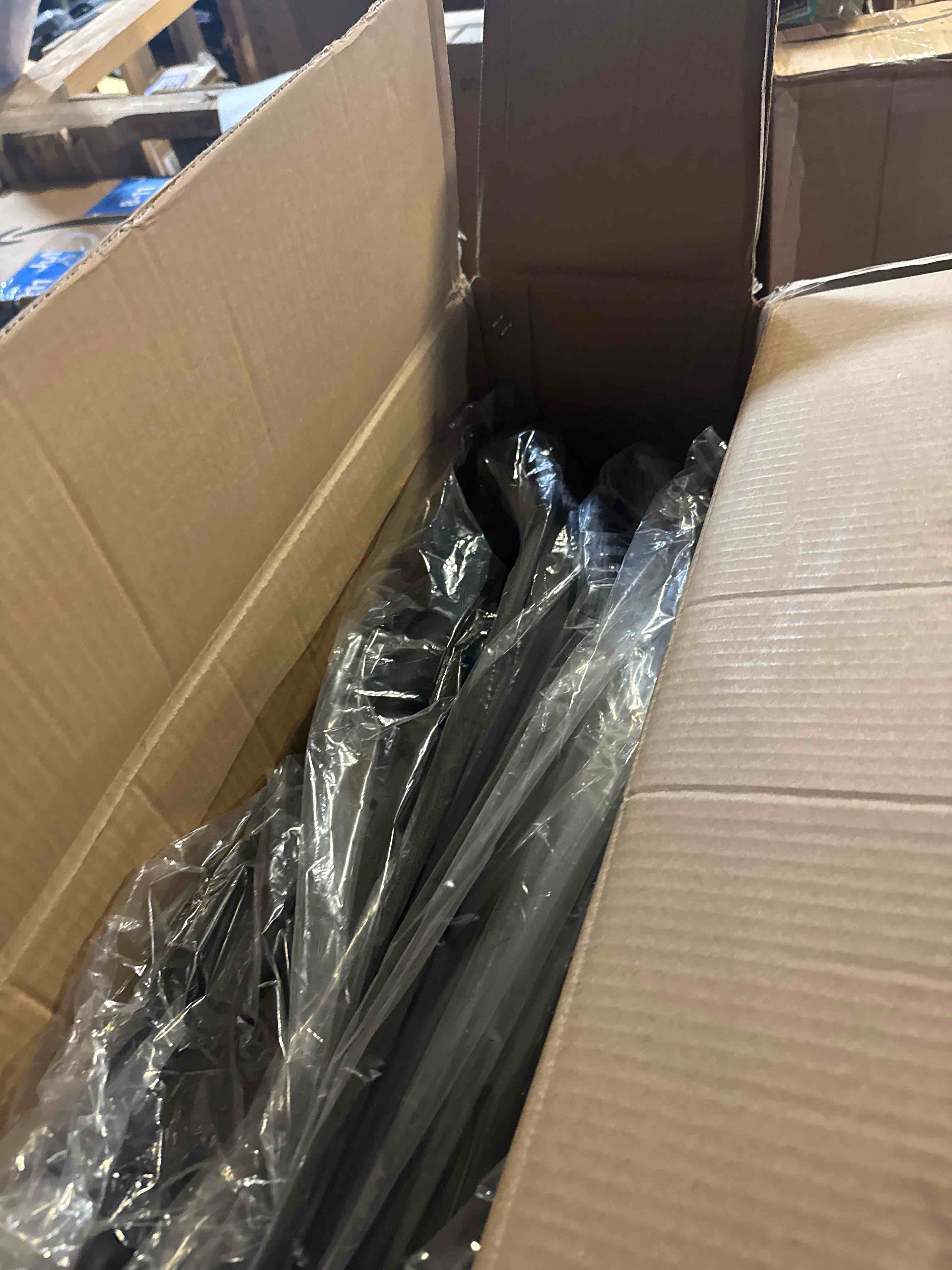 https://s3.amazonaws.com/lotting-images-prod/phillipi/TEA3360600_1758114258040.jpeg