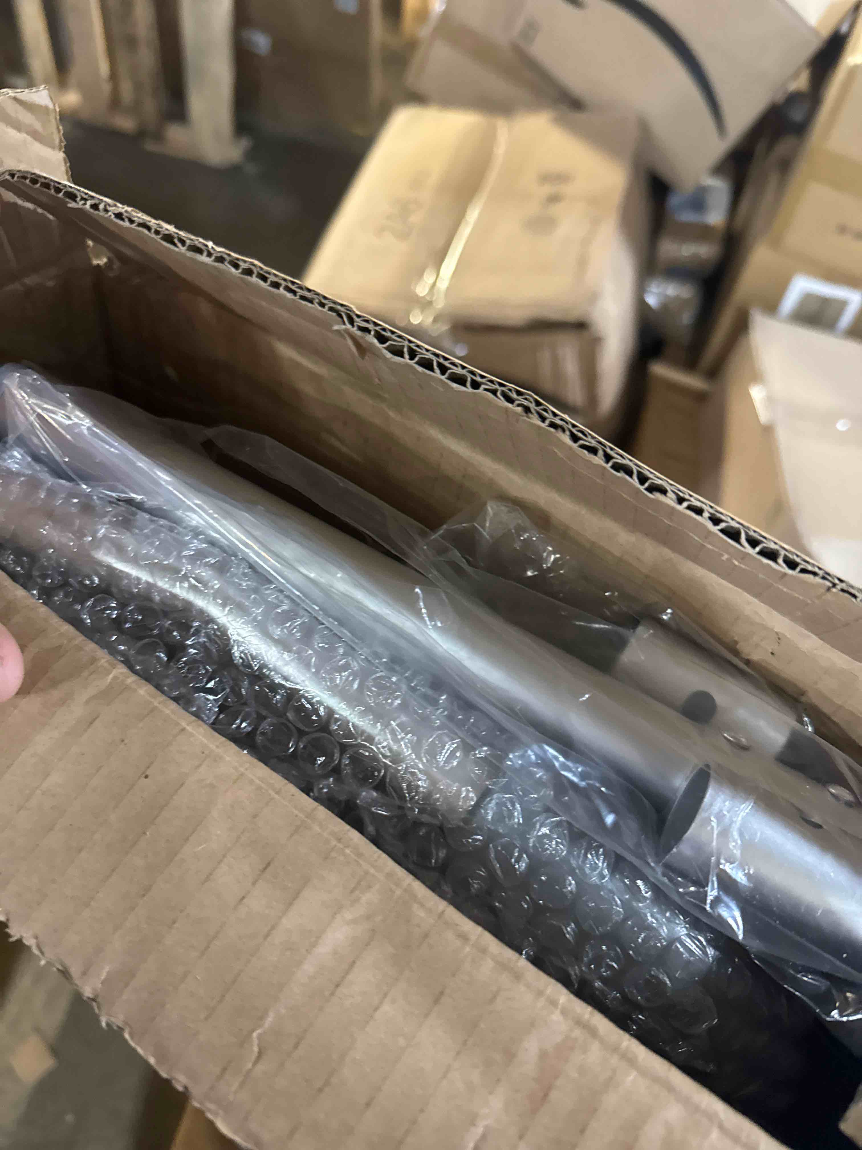 https://s3.amazonaws.com/lotting-images-prod/phillipi/TEA3360682_1758197901641.jpeg