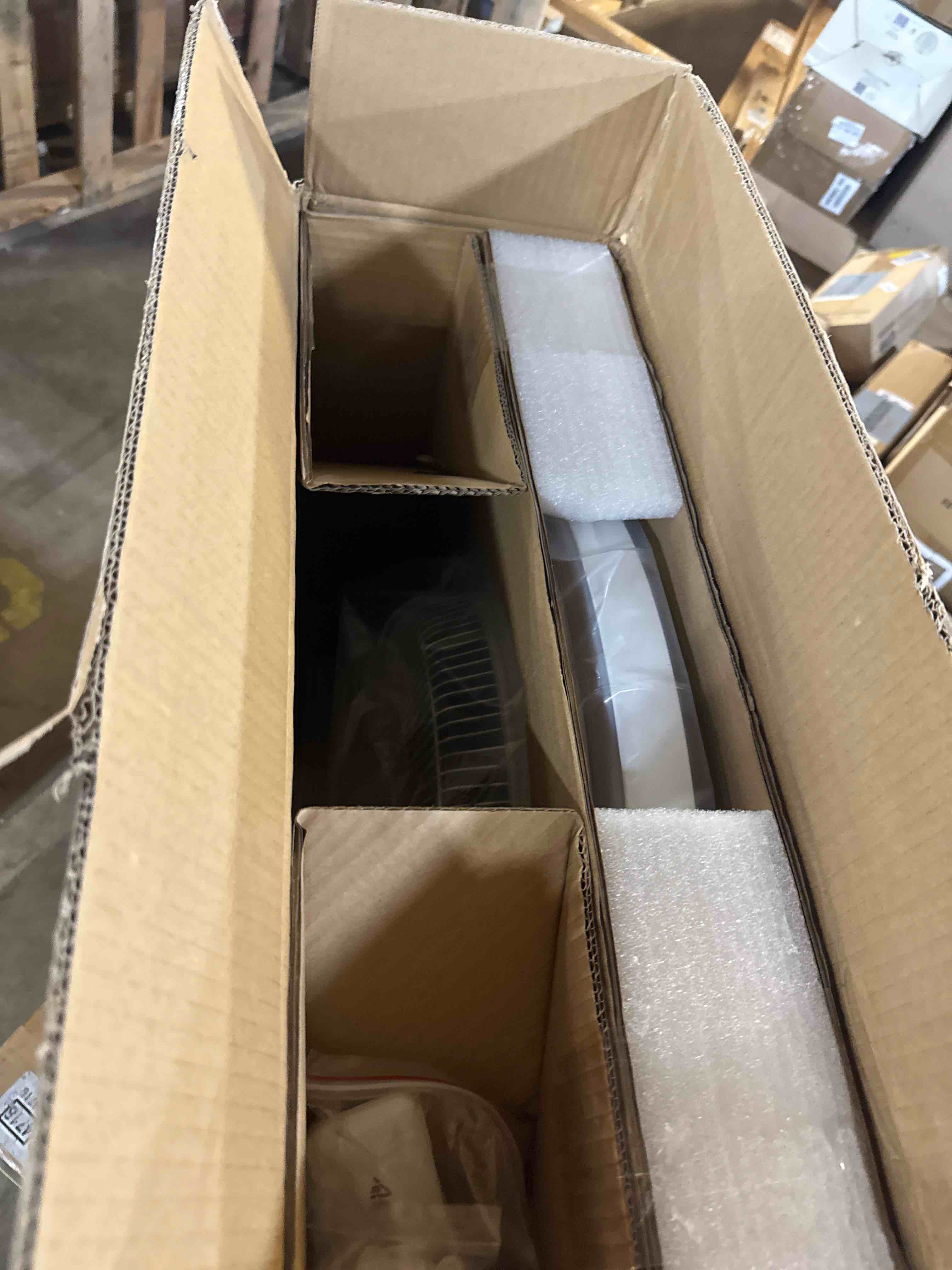 https://s3.amazonaws.com/lotting-images-prod/phillipi/TEA3360684_1758198087059.jpeg