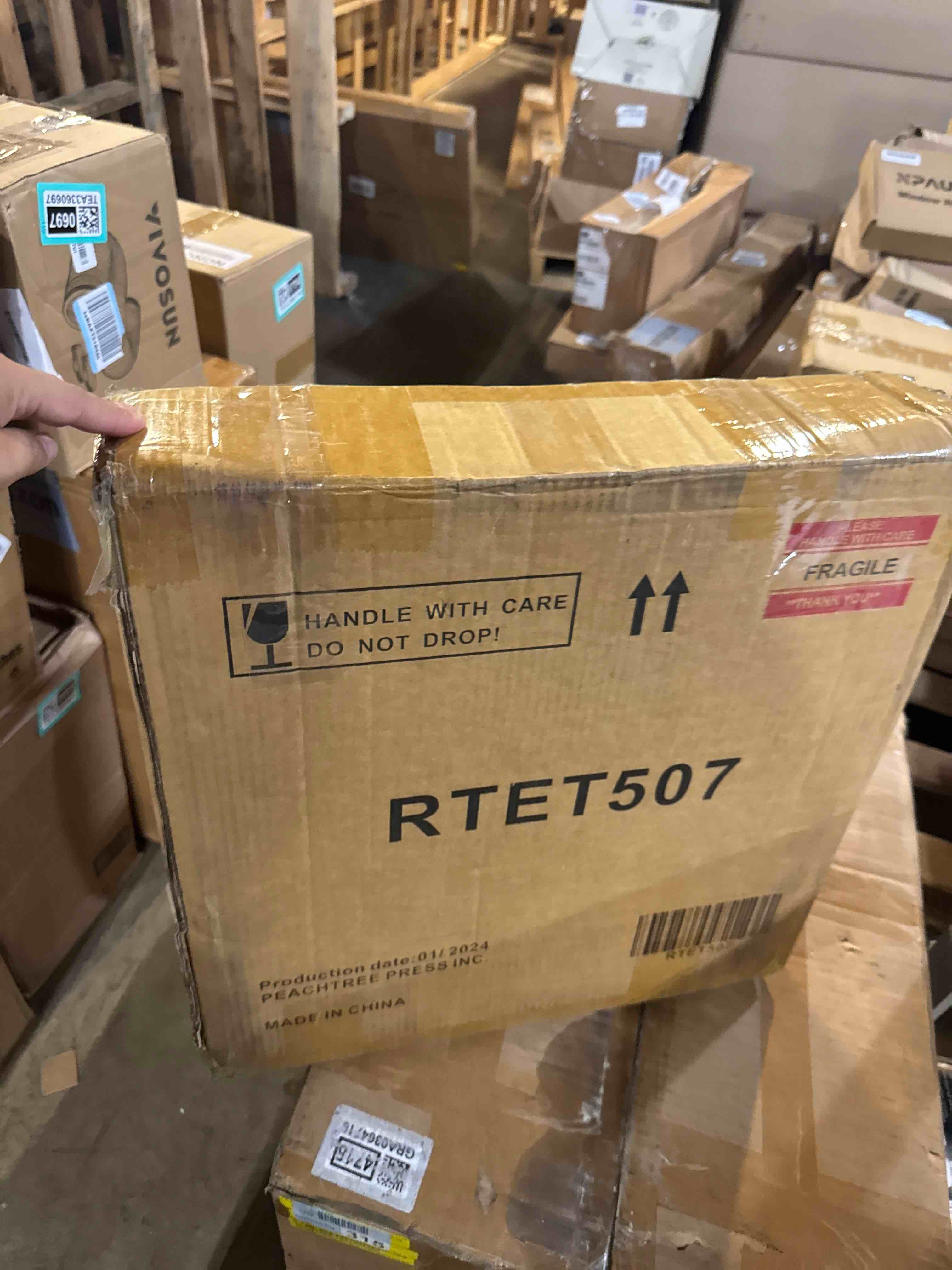 https://s3.amazonaws.com/lotting-images-prod/phillipi/TEA3360706_1758201378351.jpeg