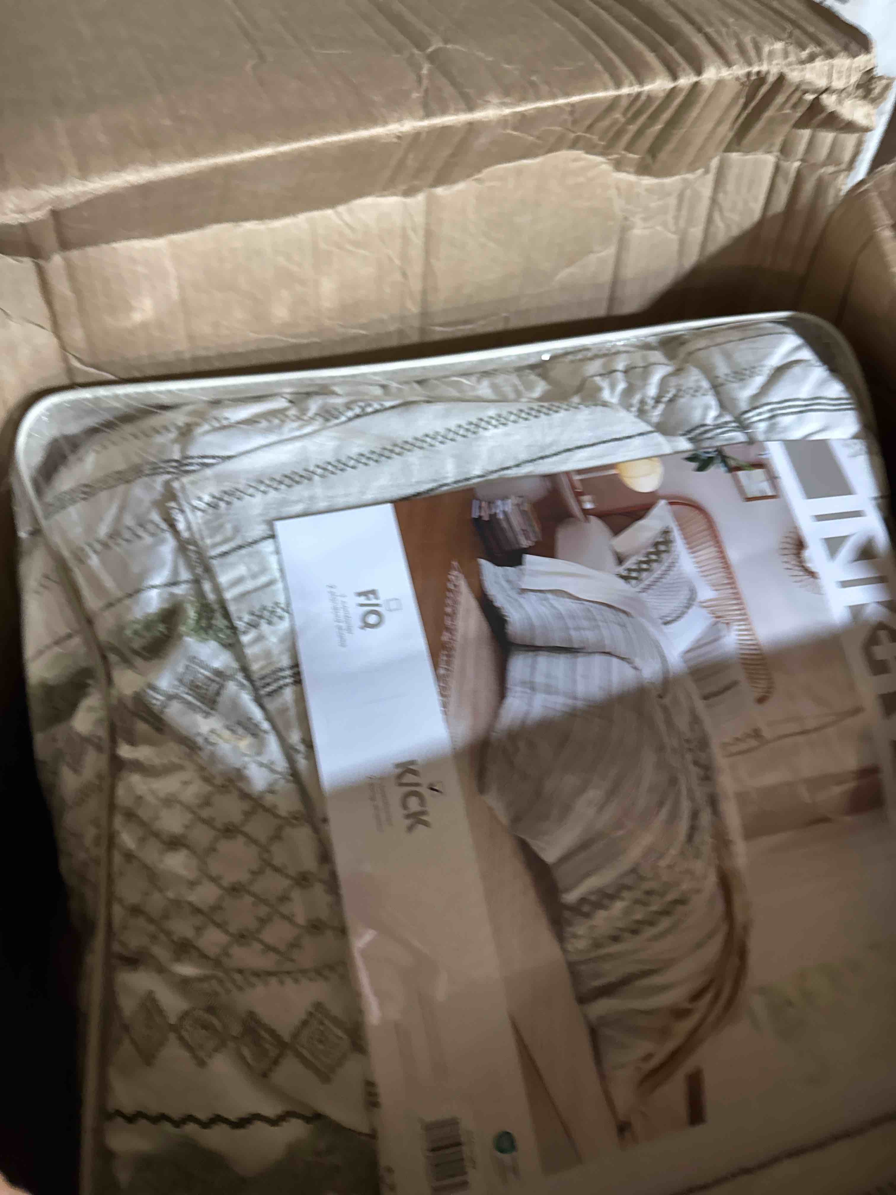 https://s3.amazonaws.com/lotting-images-prod/phillipi/TEA3360709_1758816930191.jpeg