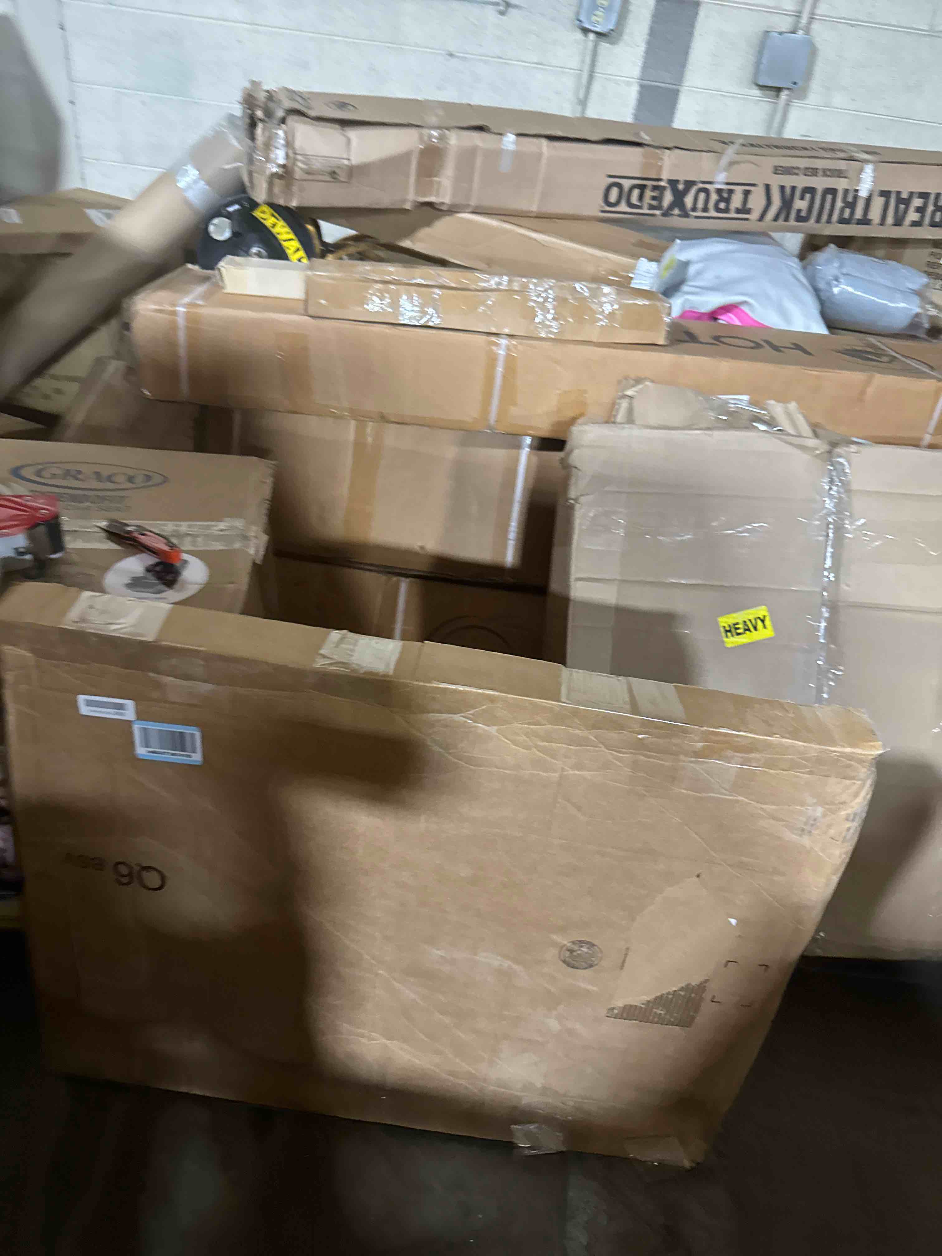https://s3.amazonaws.com/lotting-images-prod/phillipi/TEA3360761_1758824317871.jpeg