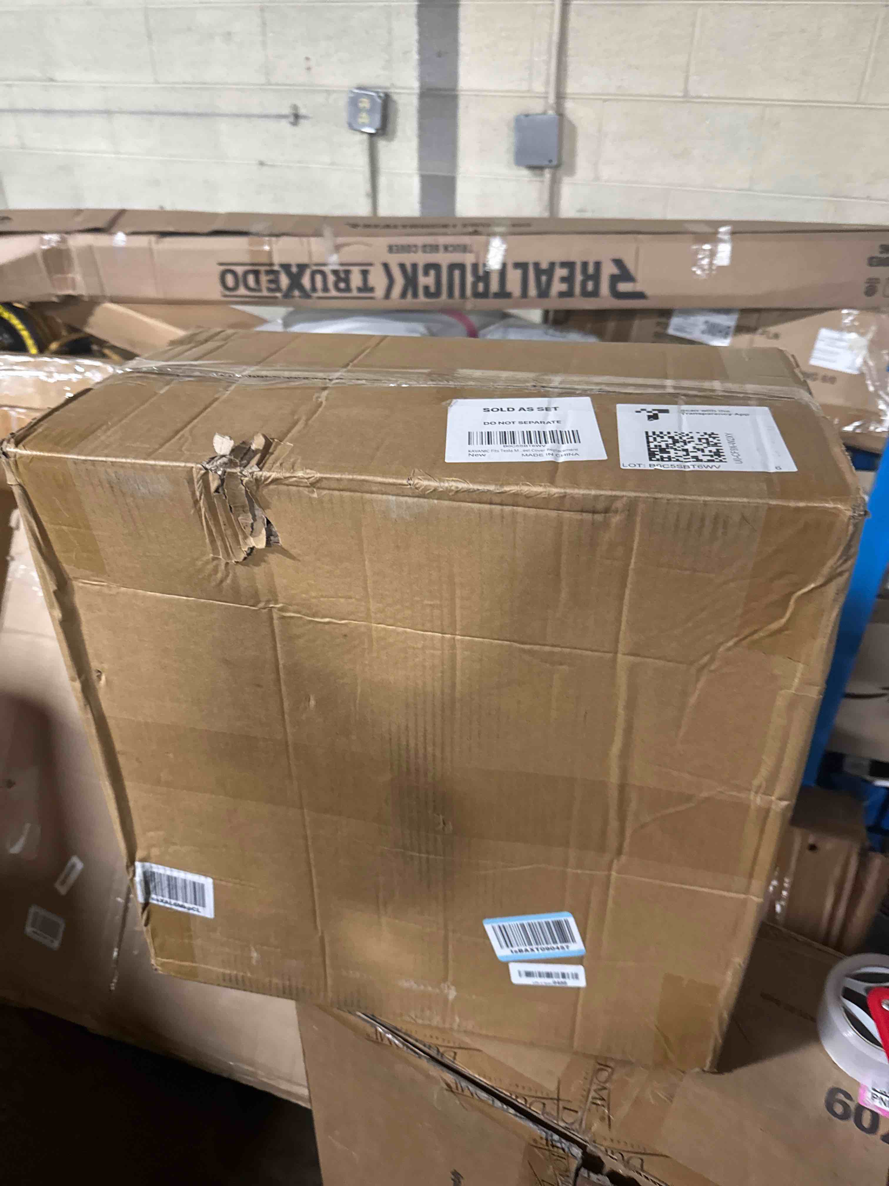 https://s3.amazonaws.com/lotting-images-prod/phillipi/TEA3360764_1758824684183.jpeg