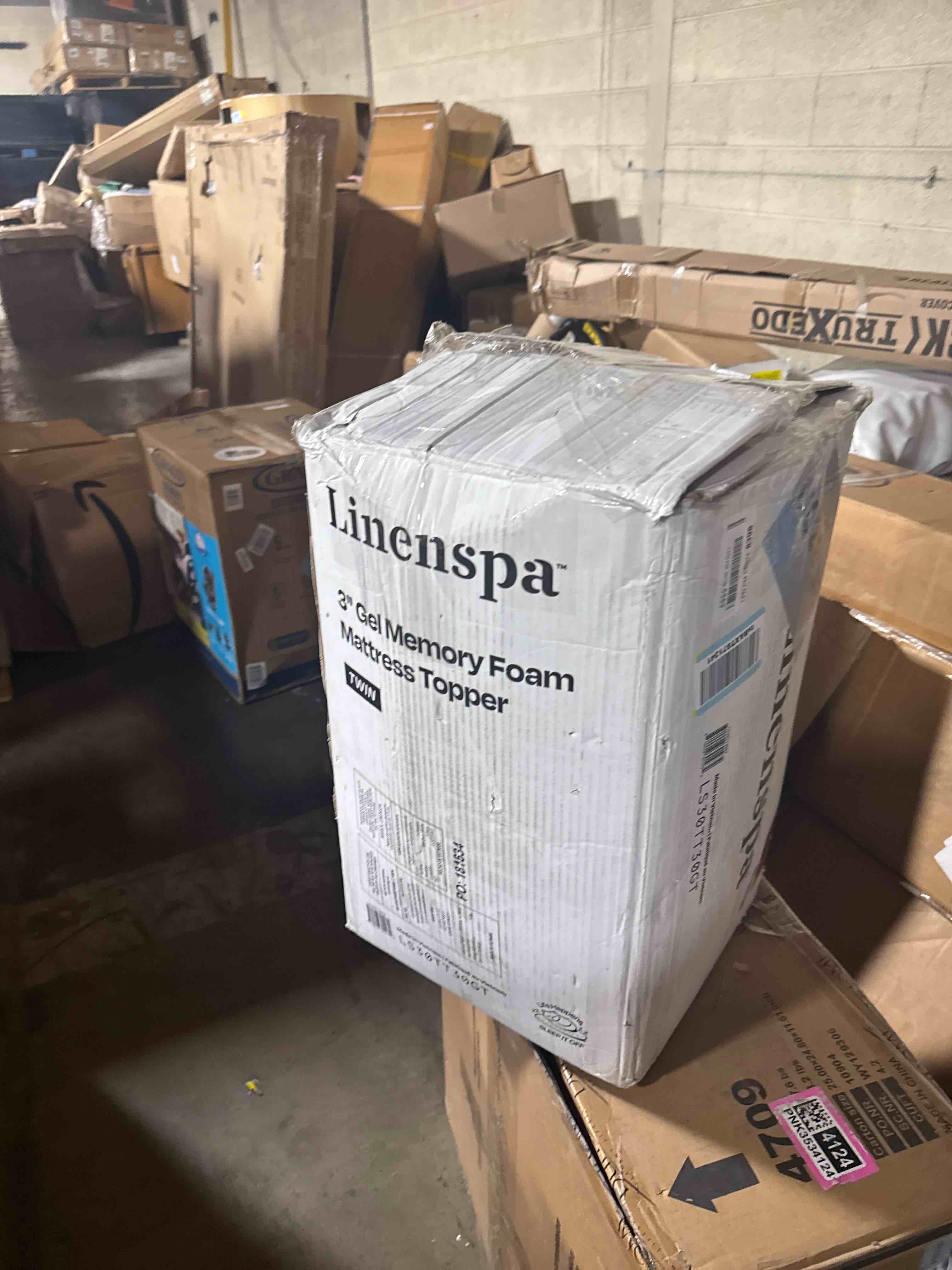 https://s3.amazonaws.com/lotting-images-prod/phillipi/TEA3360765_1758824771194.jpeg