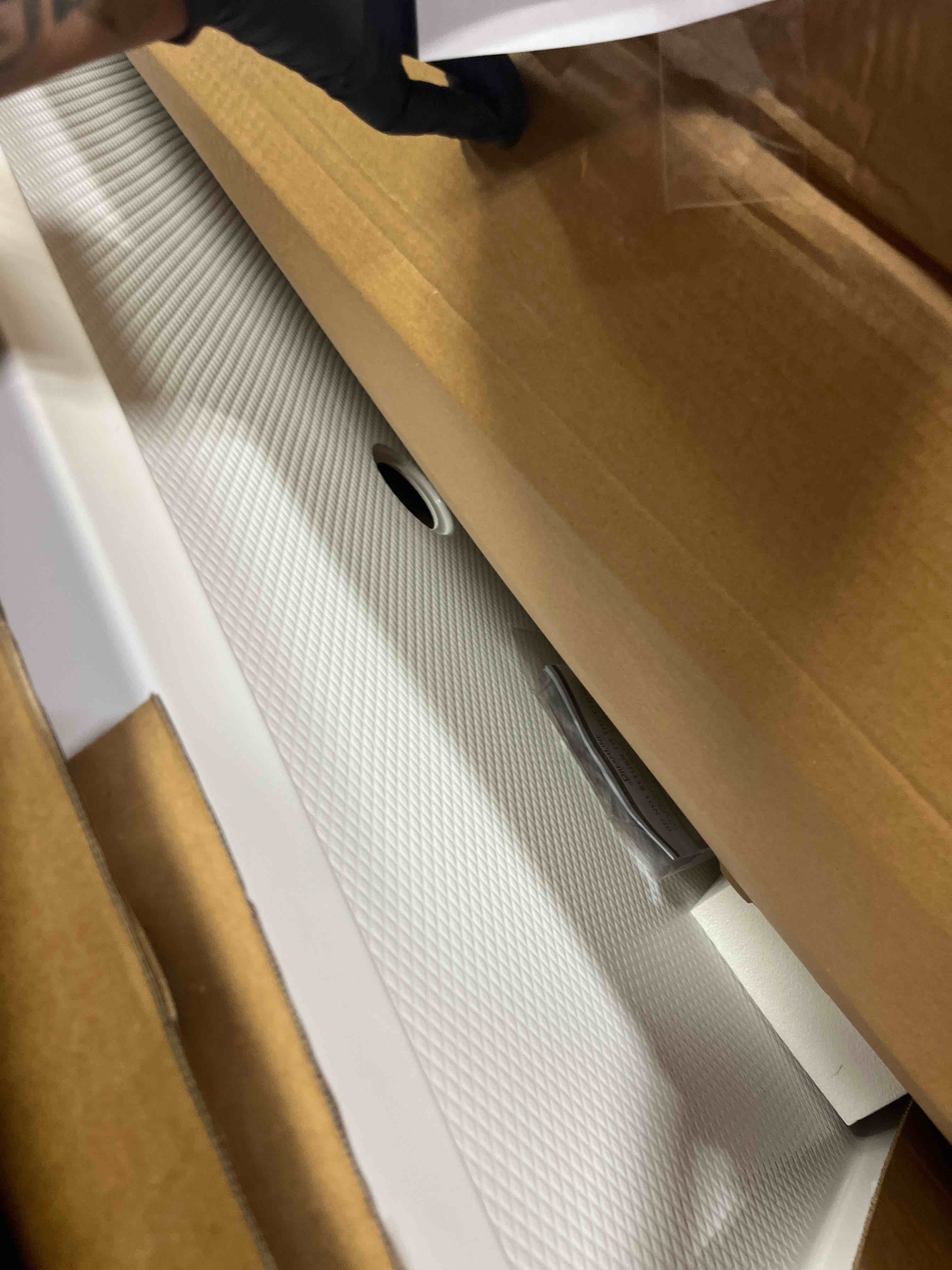https://s3.amazonaws.com/lotting-images-prod/phillipi/TEA3360896_1759858877855.jpeg