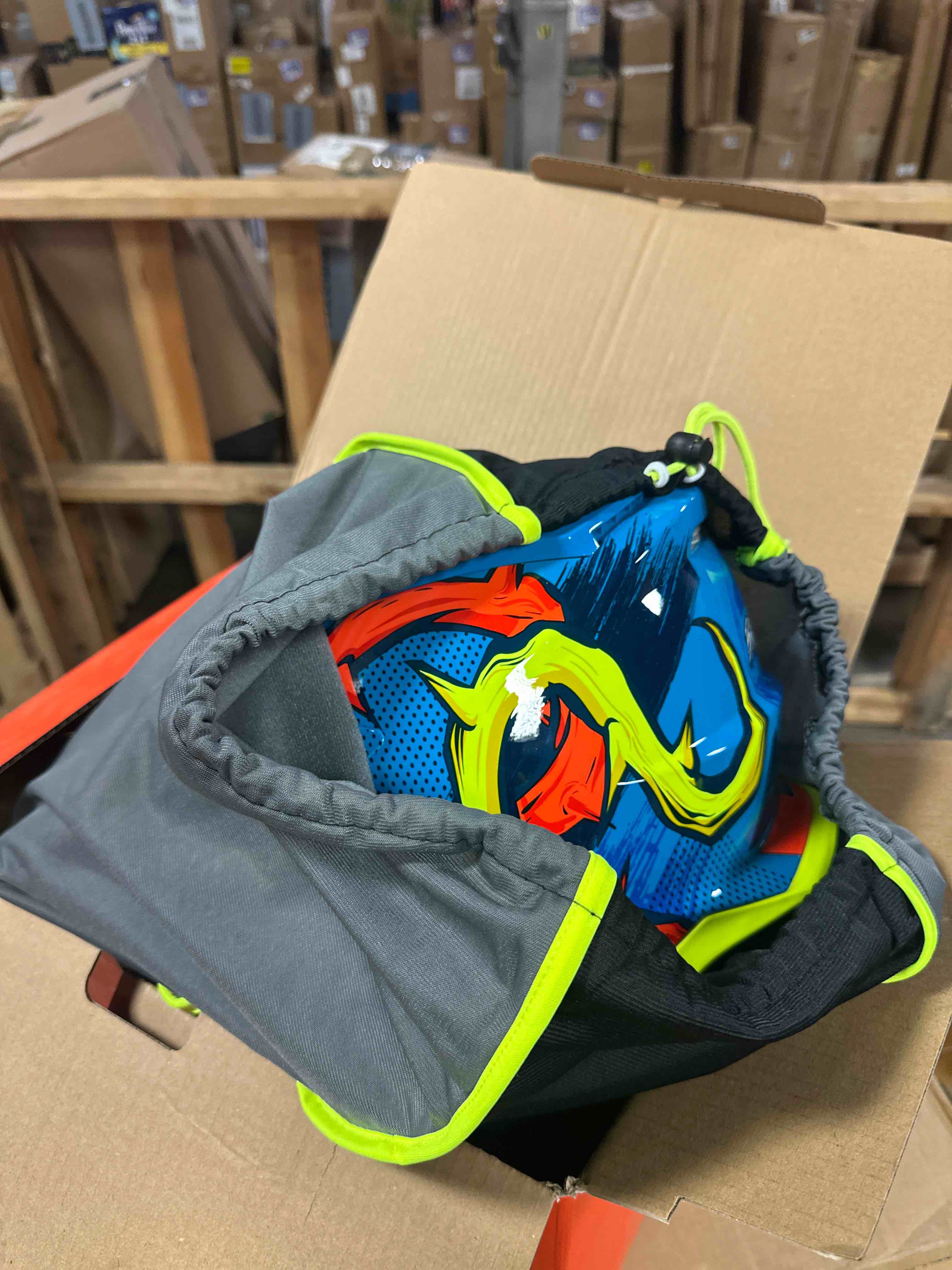 https://s3.amazonaws.com/lotting-images-prod/phillipi/TEA3360971_1759932386805.jpeg