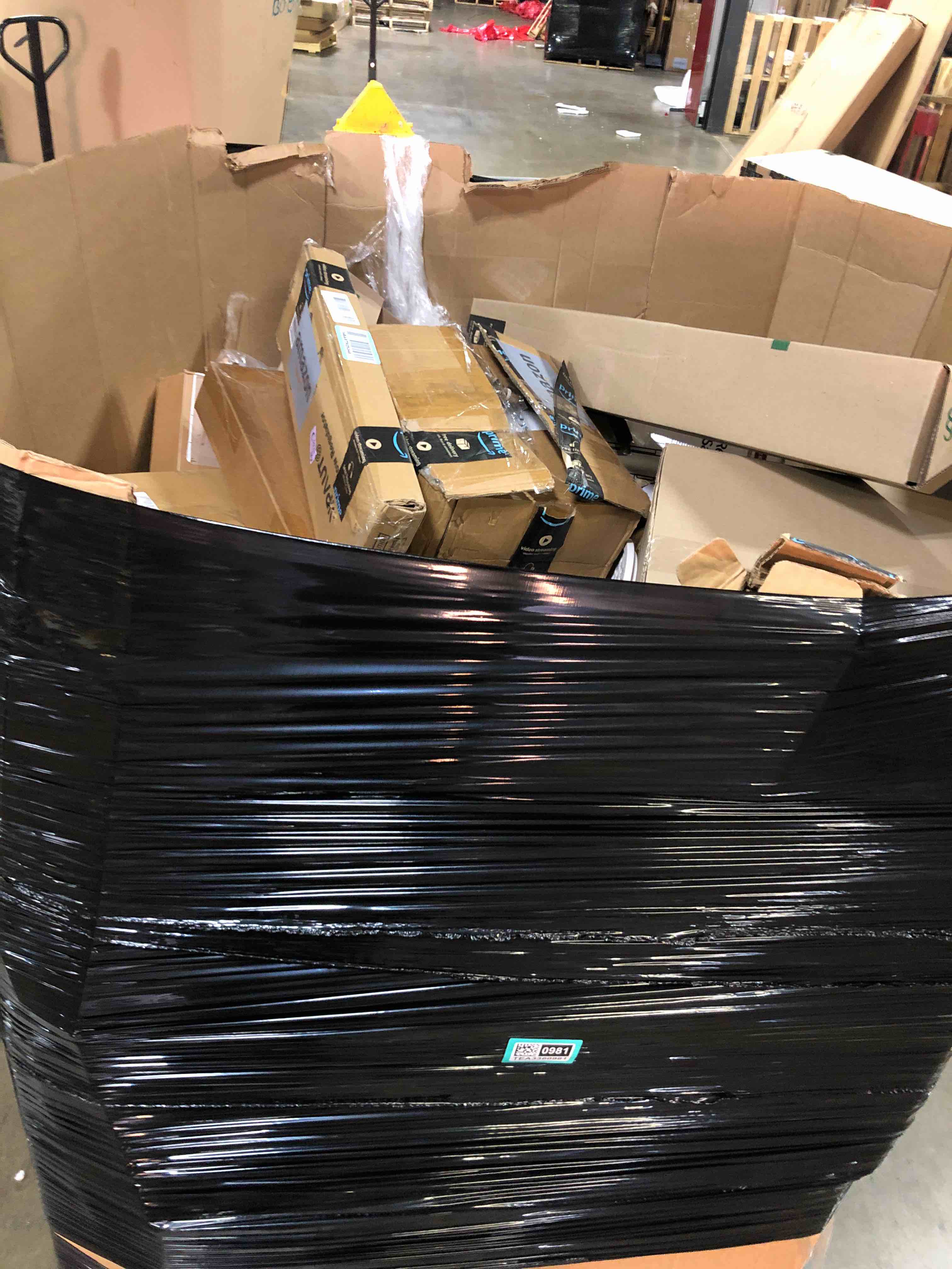 https://s3.amazonaws.com/lotting-images-prod/phillipi/TEA3360981_1760016793092.jpeg
