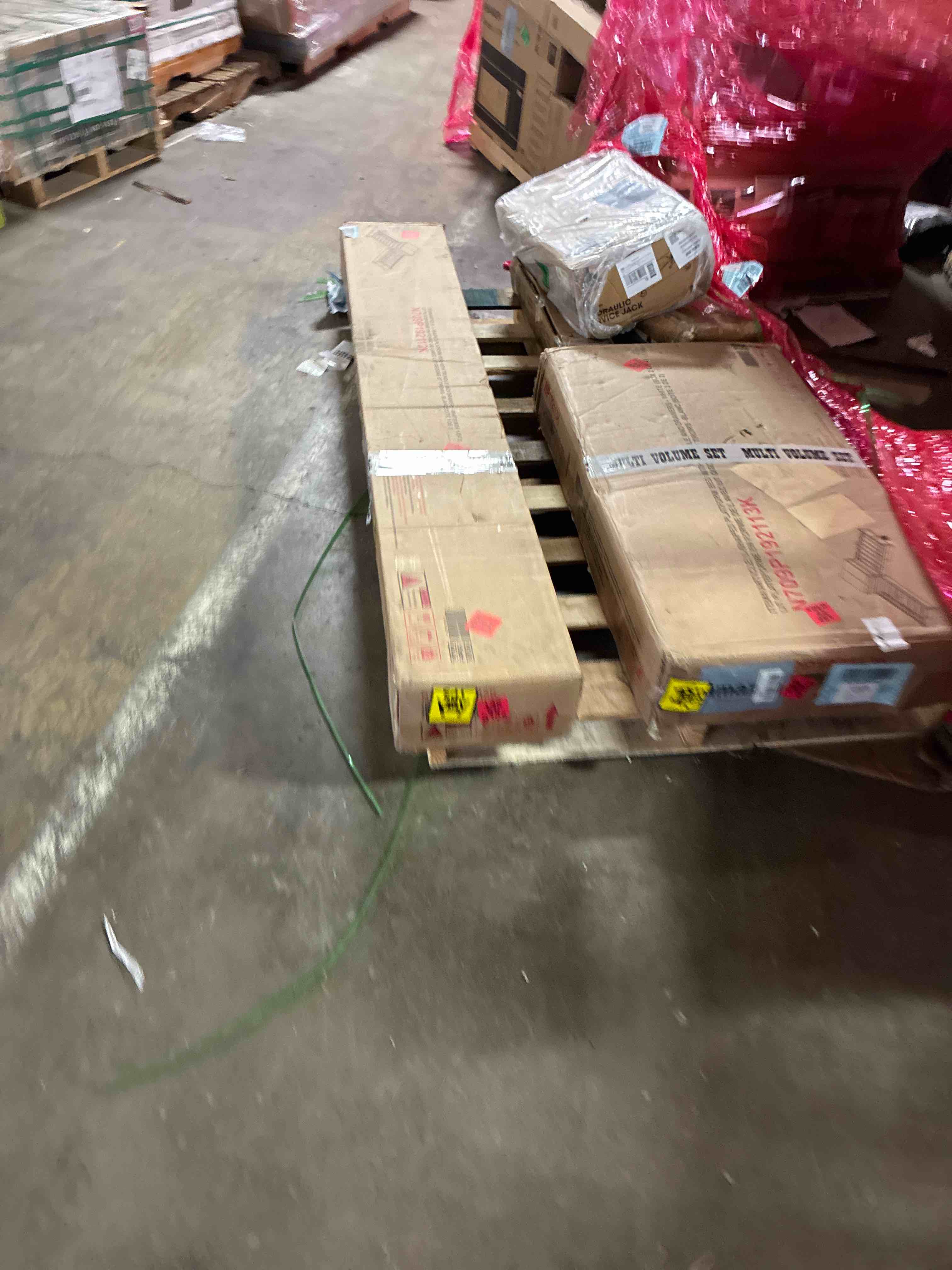 https://s3.amazonaws.com/lotting-images-prod/phillipi/TEA3361022_1758038134769.jpeg