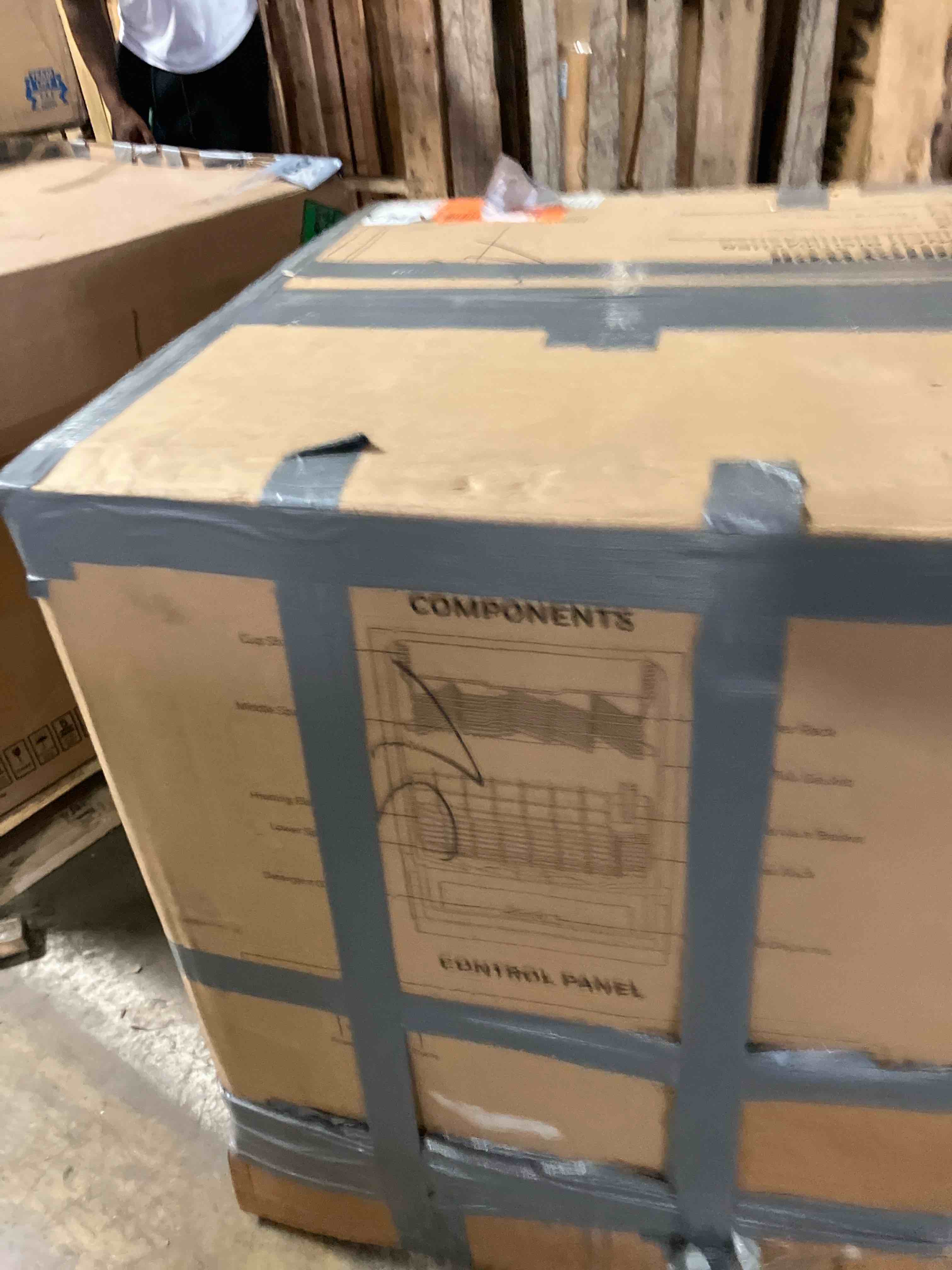 https://s3.amazonaws.com/lotting-images-prod/phillipi/TEA3361054_1758048904917.jpeg