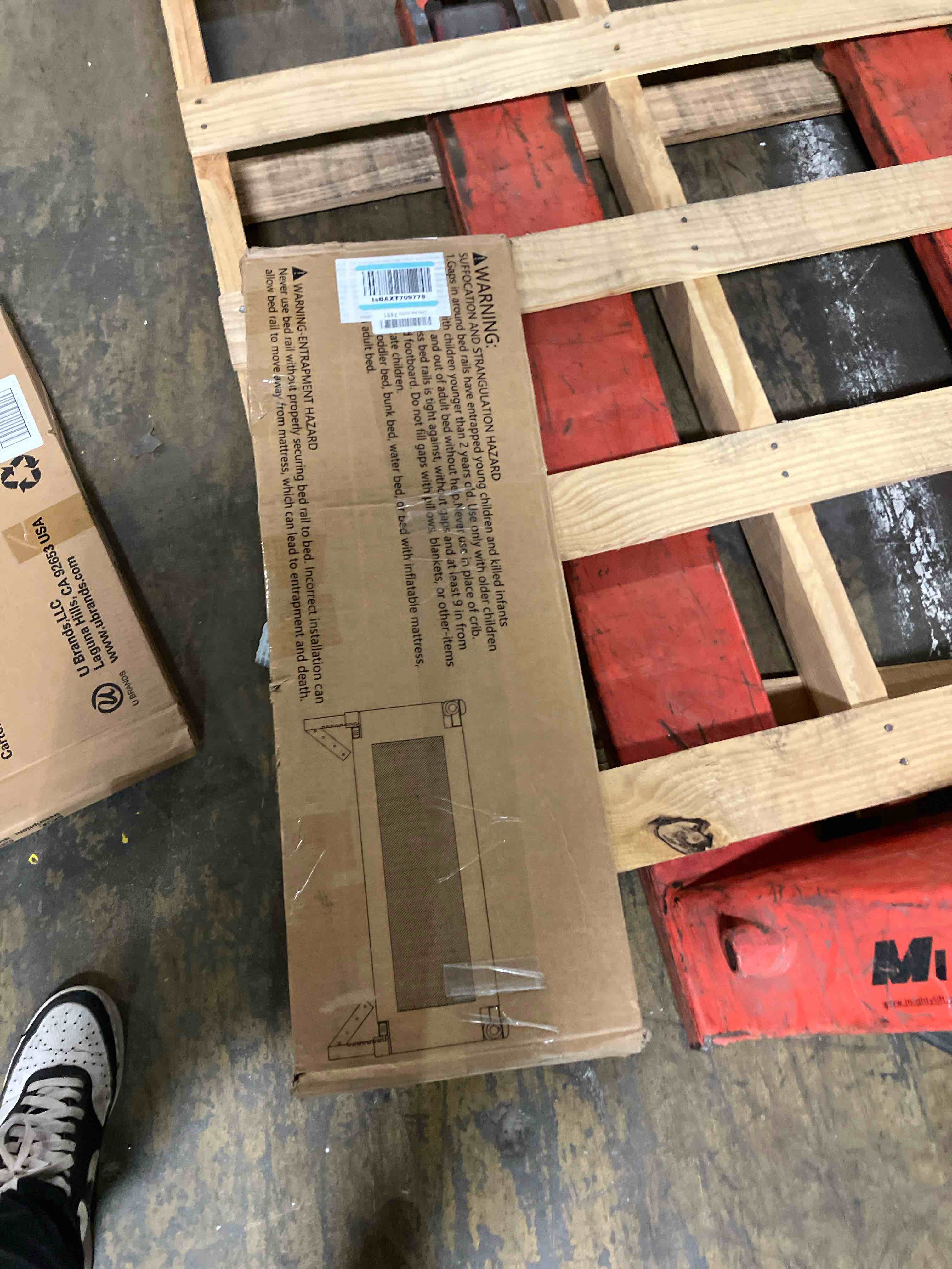 https://s3.amazonaws.com/lotting-images-prod/phillipi/TEA3361148_1758045041807.jpeg