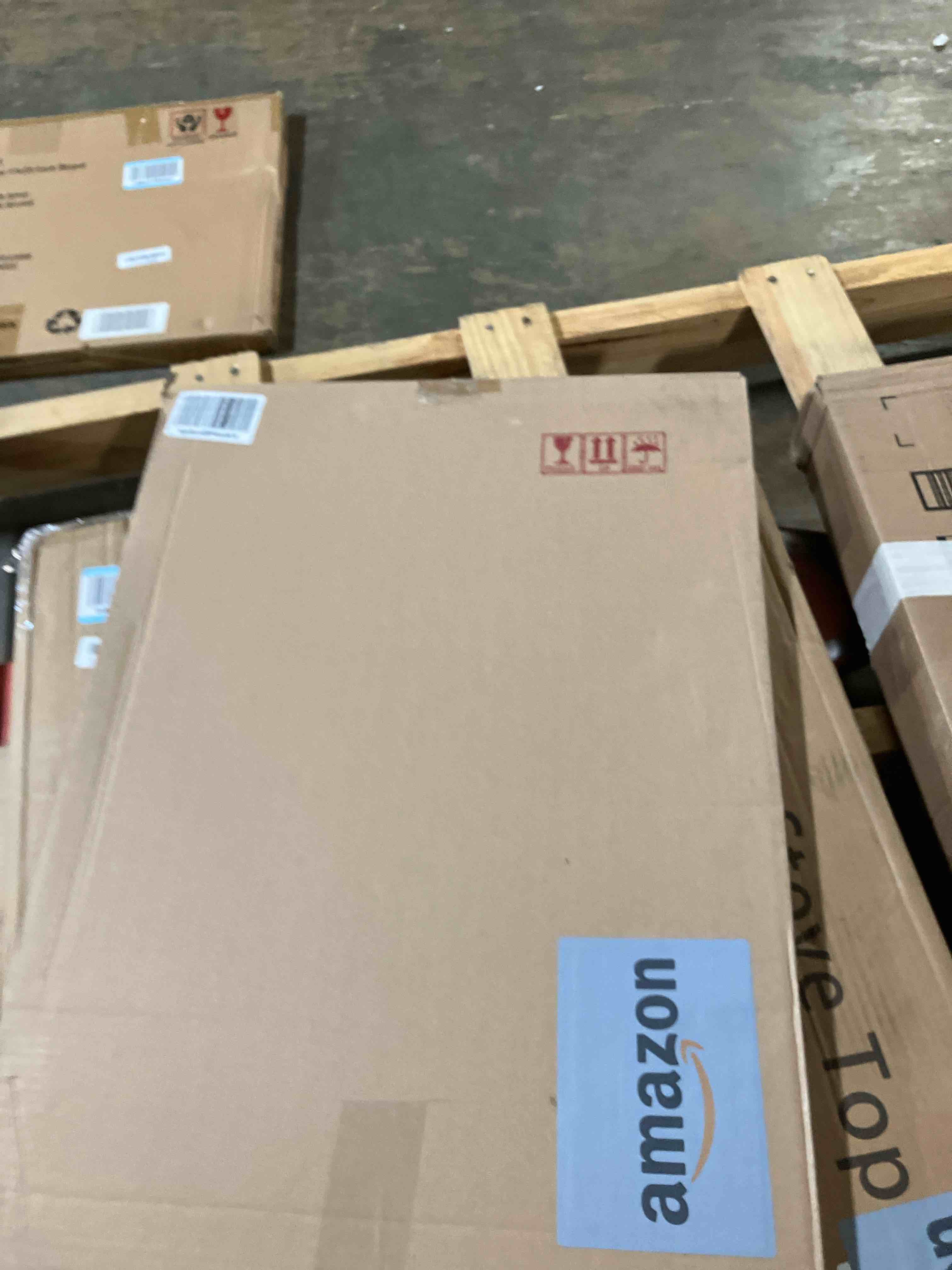 https://s3.amazonaws.com/lotting-images-prod/phillipi/TEA3361152_1758044774473.jpeg