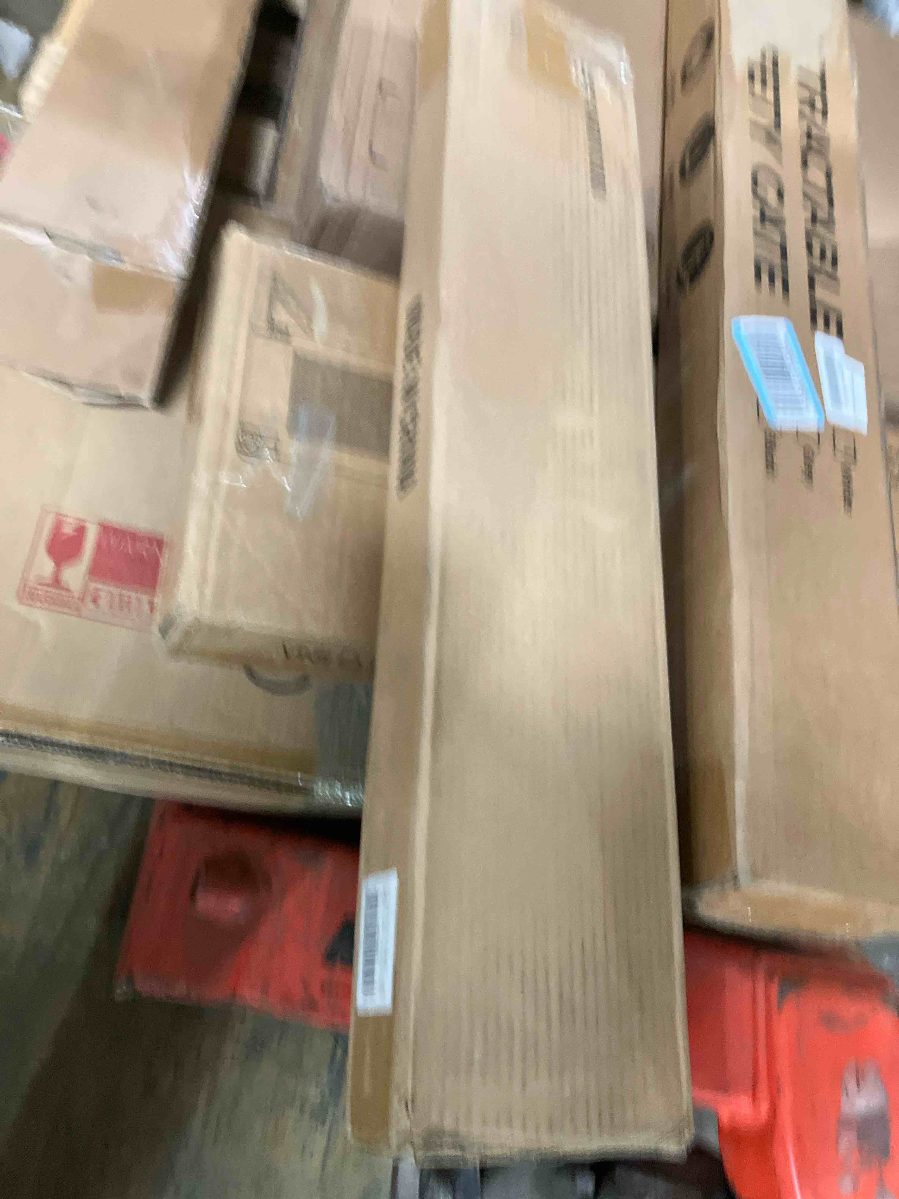 https://s3.amazonaws.com/lotting-images-prod/phillipi/TEA3361166_1758043594465.jpeg