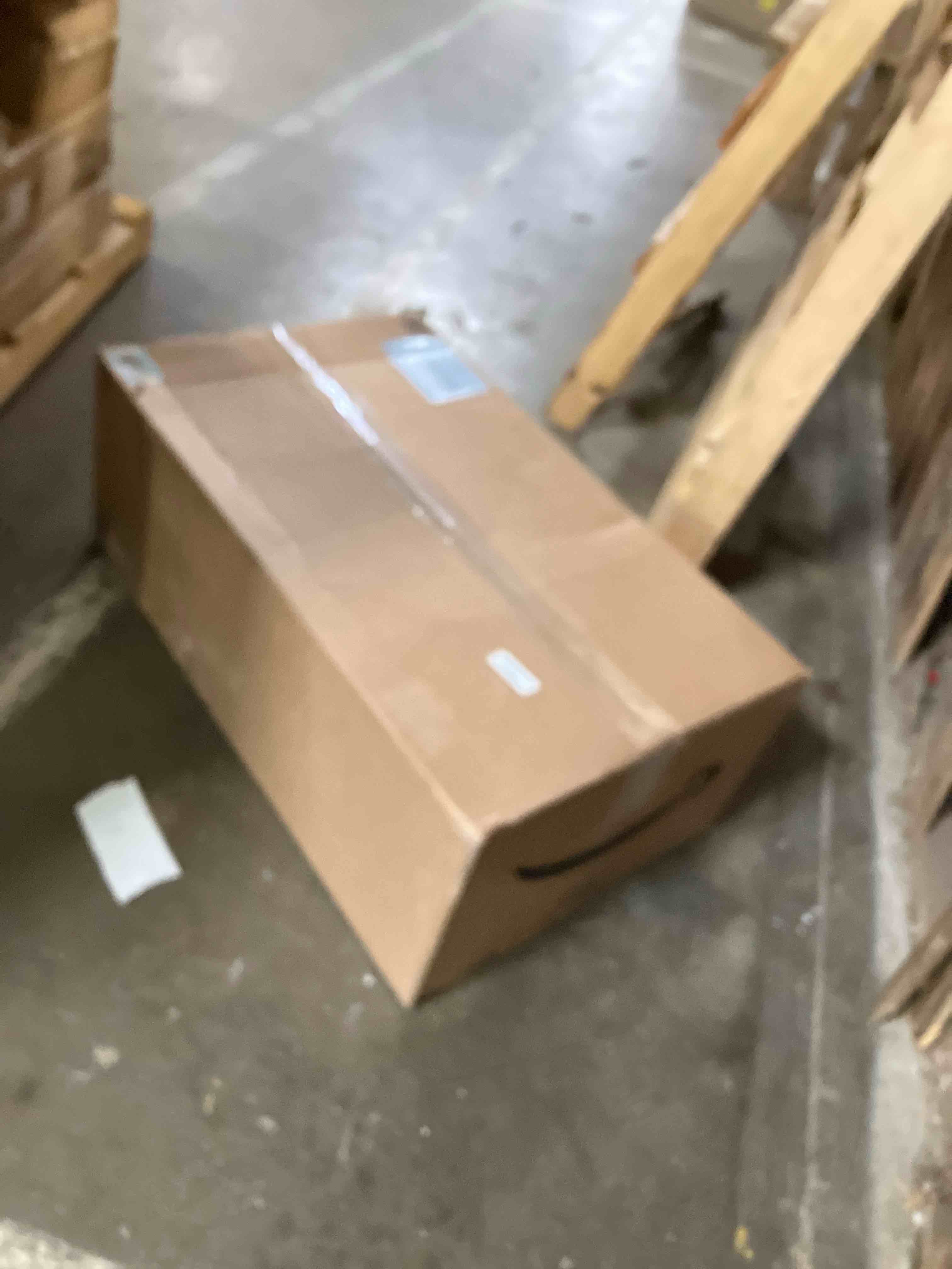 https://s3.amazonaws.com/lotting-images-prod/phillipi/TEA3361179_1758042801462.jpeg