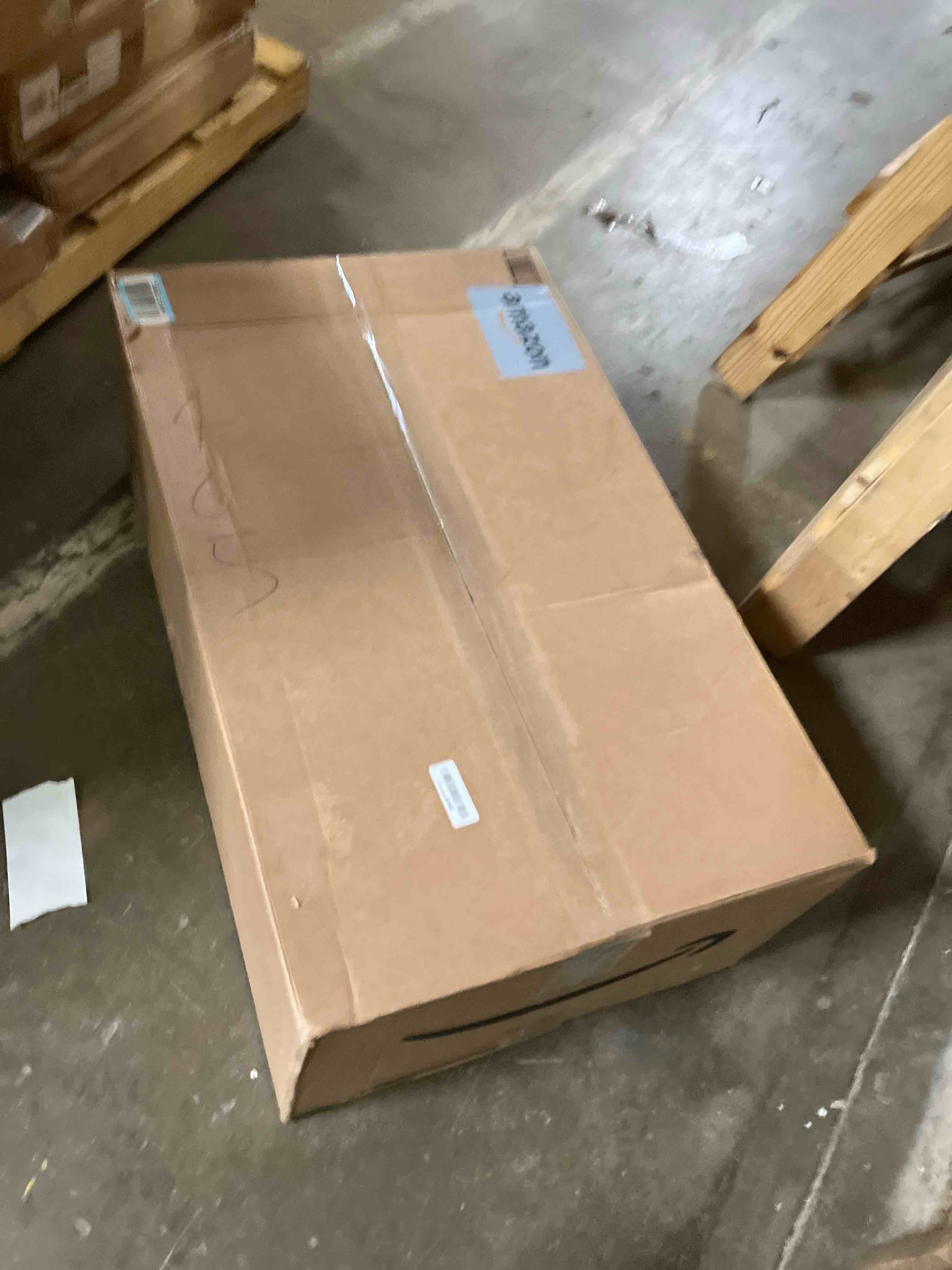 https://s3.amazonaws.com/lotting-images-prod/phillipi/TEA3361179_1758042802530.jpeg