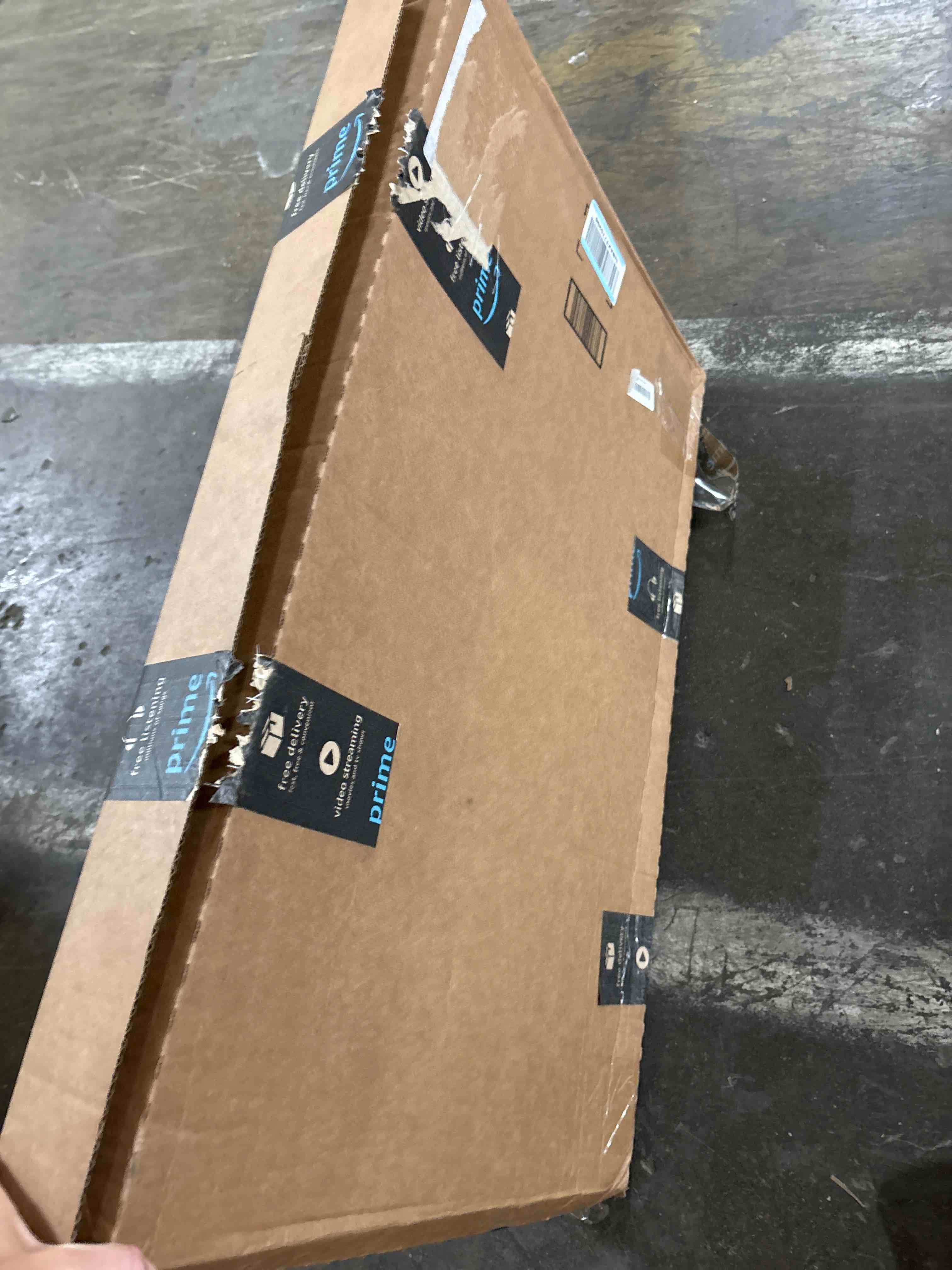 https://s3.amazonaws.com/lotting-images-prod/phillipi/TEA3361390_1758119098591.jpeg
