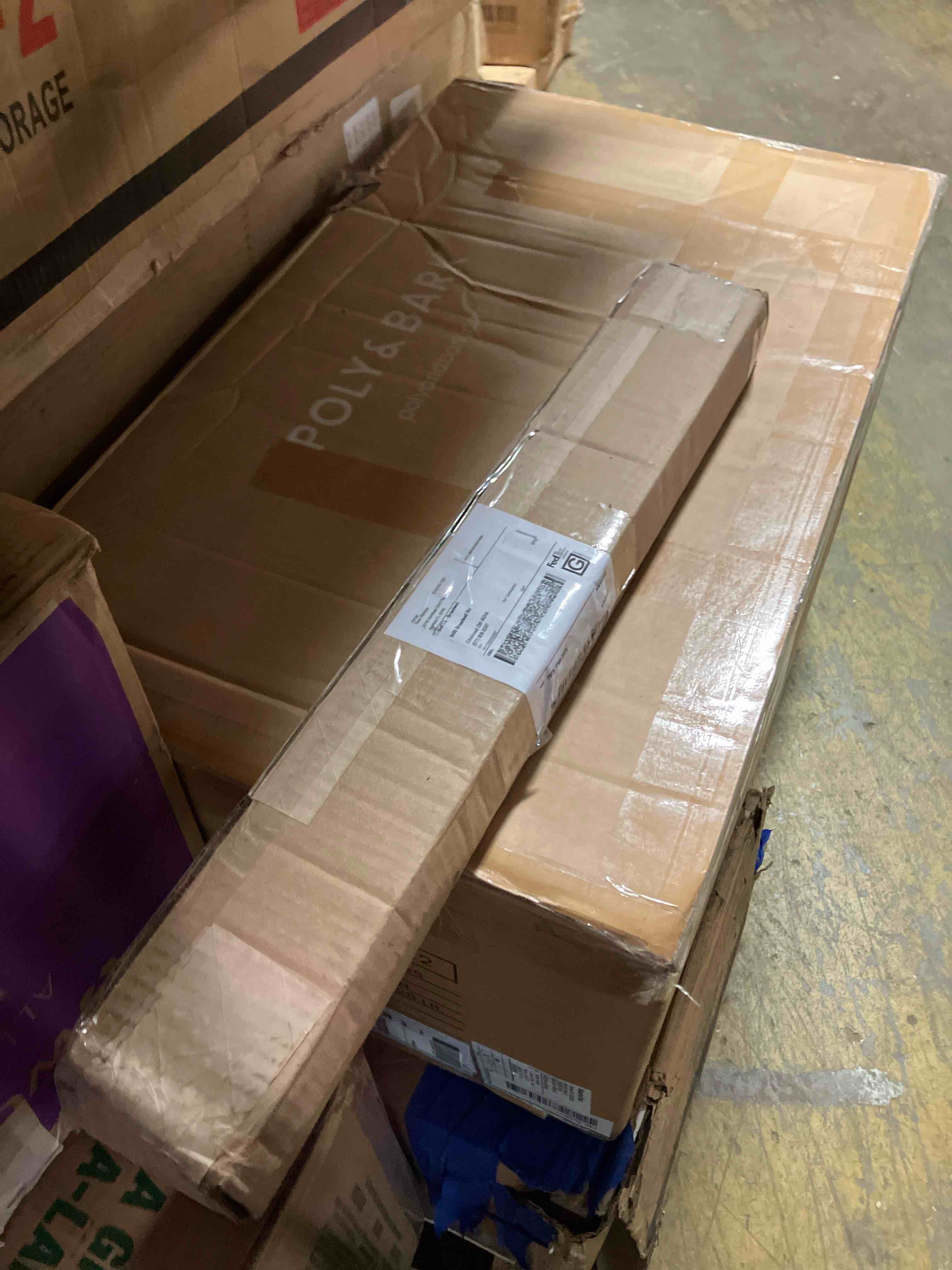 https://s3.amazonaws.com/lotting-images-prod/phillipi/TEA3362005_1758653951579.jpeg