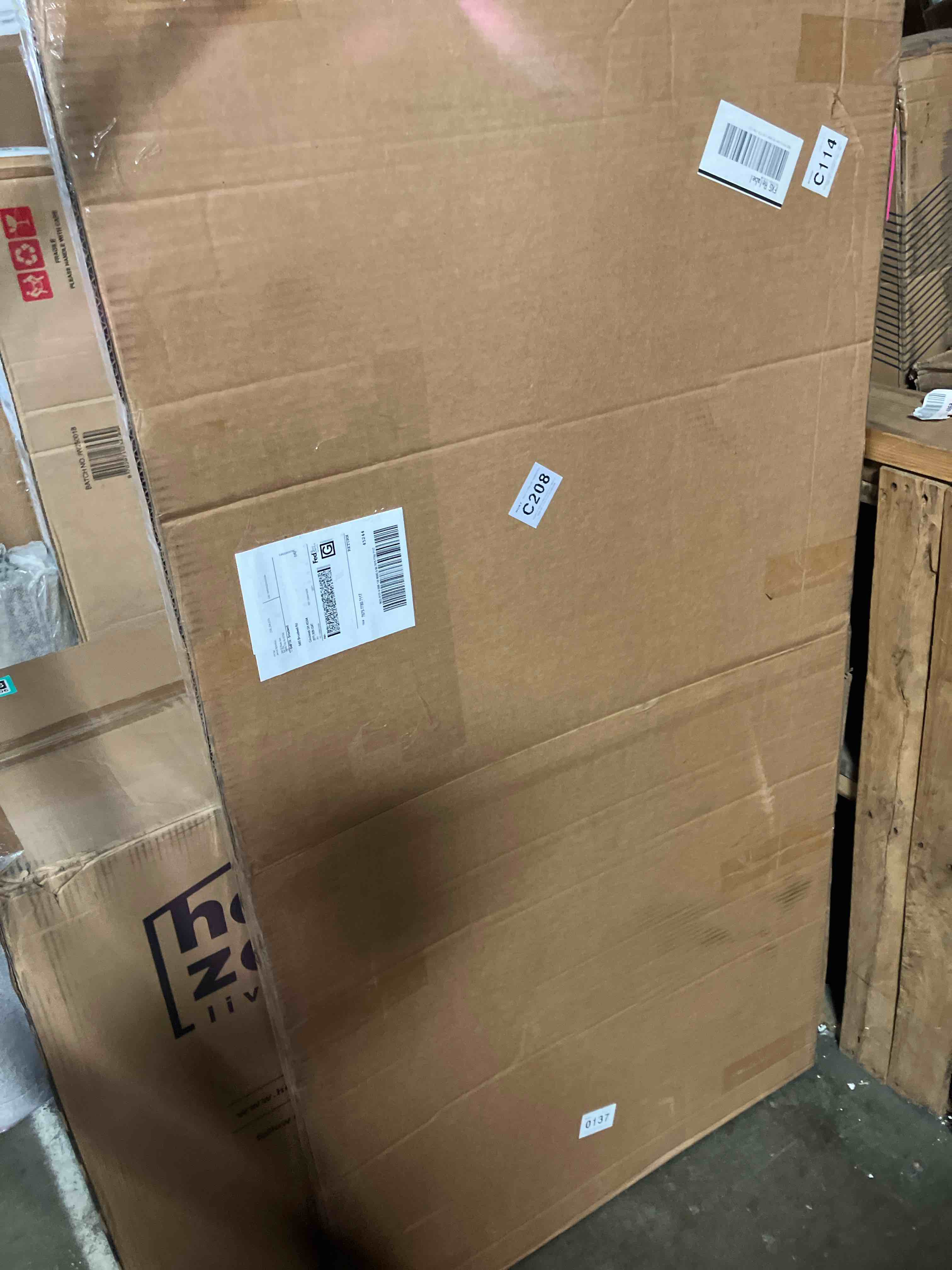 https://s3.amazonaws.com/lotting-images-prod/phillipi/TEA3362007_1758654759023.jpeg