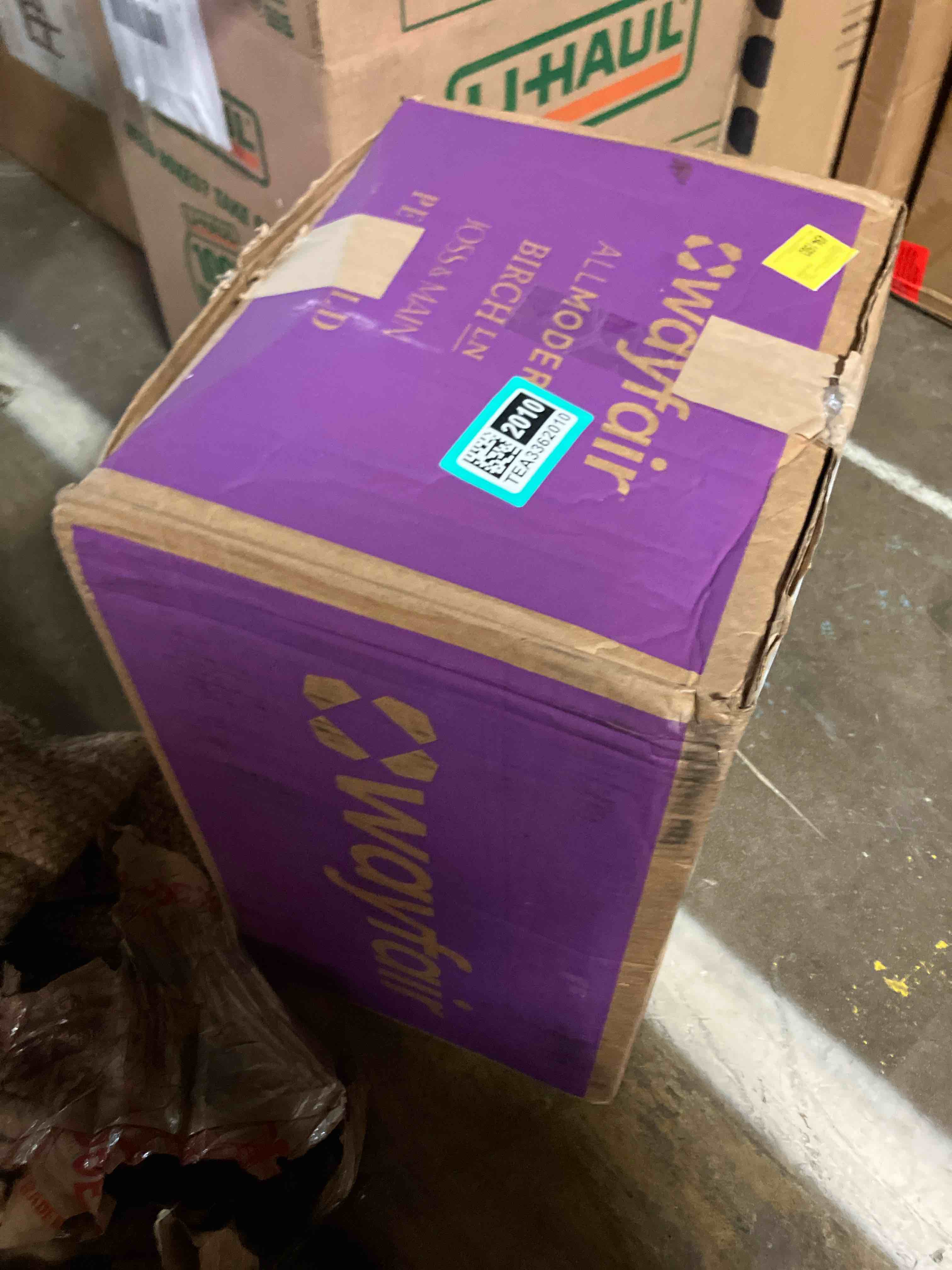 https://s3.amazonaws.com/lotting-images-prod/phillipi/TEA3362010_1758655155298.jpeg
