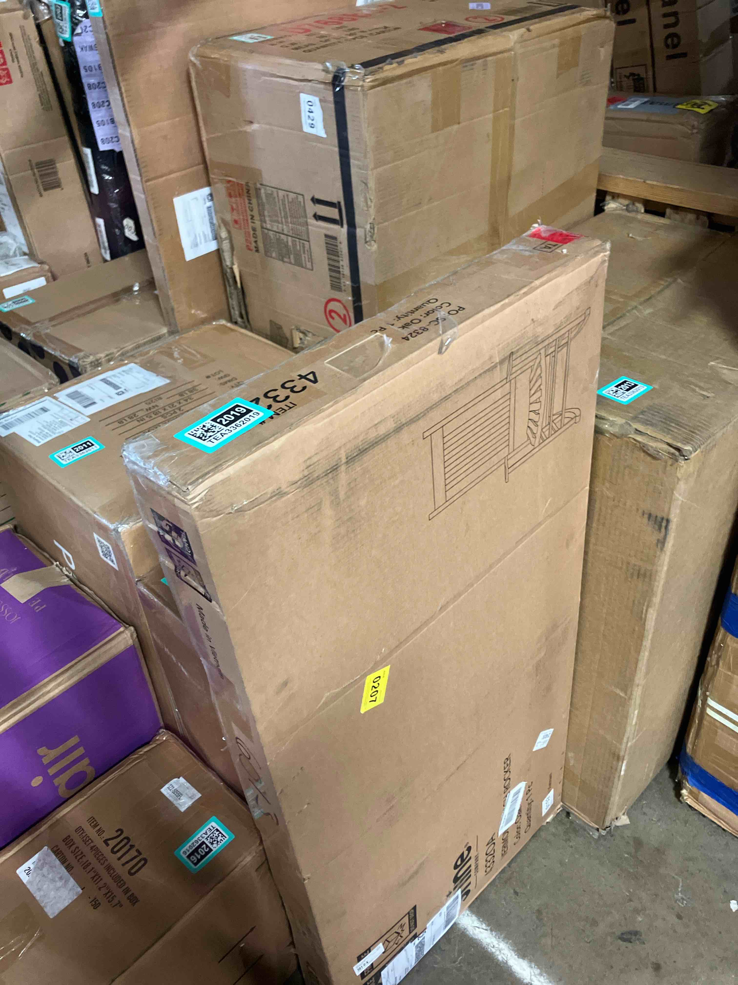 https://s3.amazonaws.com/lotting-images-prod/phillipi/TEA3362019_1758657237155.jpeg