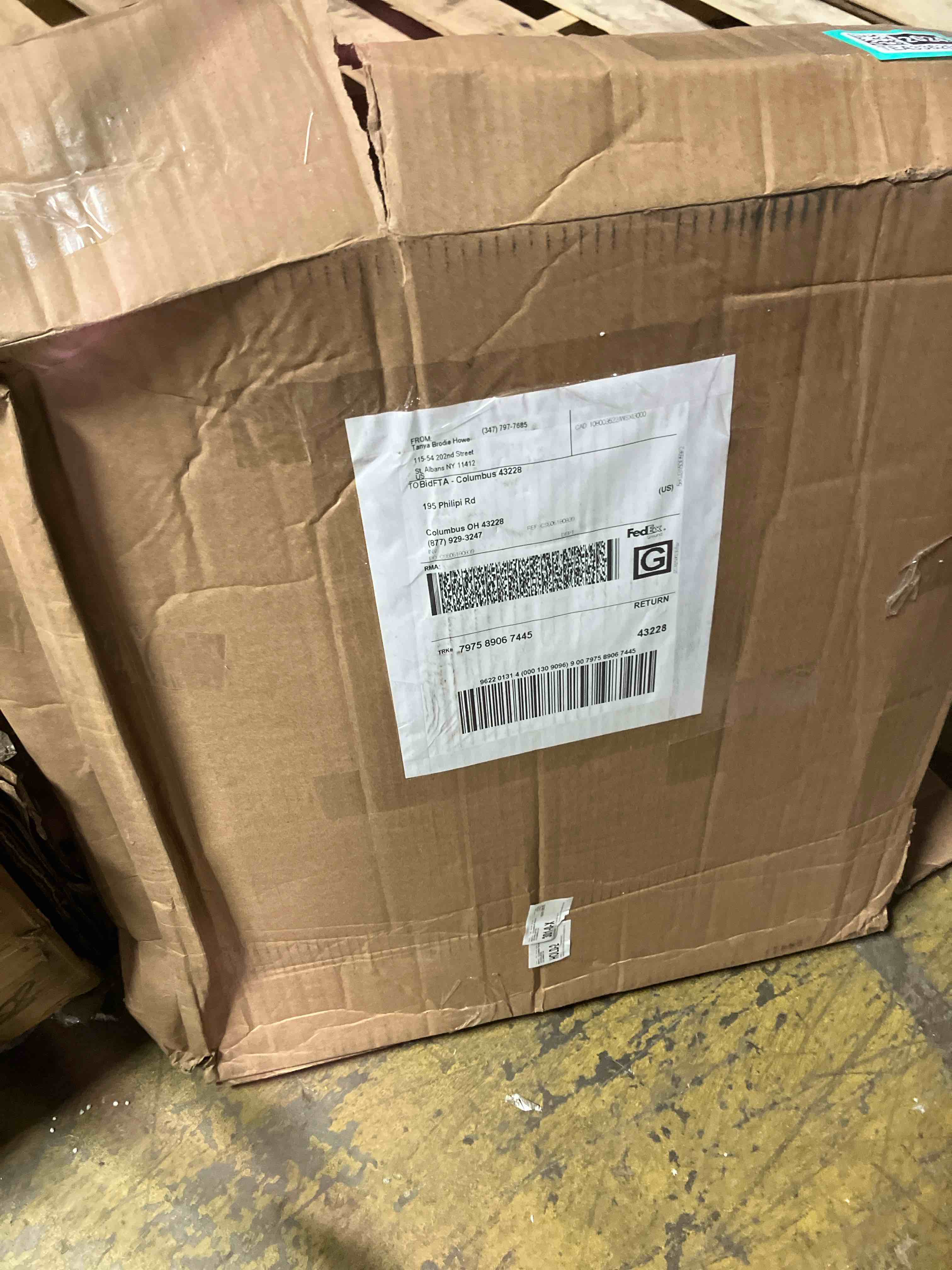 https://s3.amazonaws.com/lotting-images-prod/phillipi/TEA3362024_1758657916009.jpeg