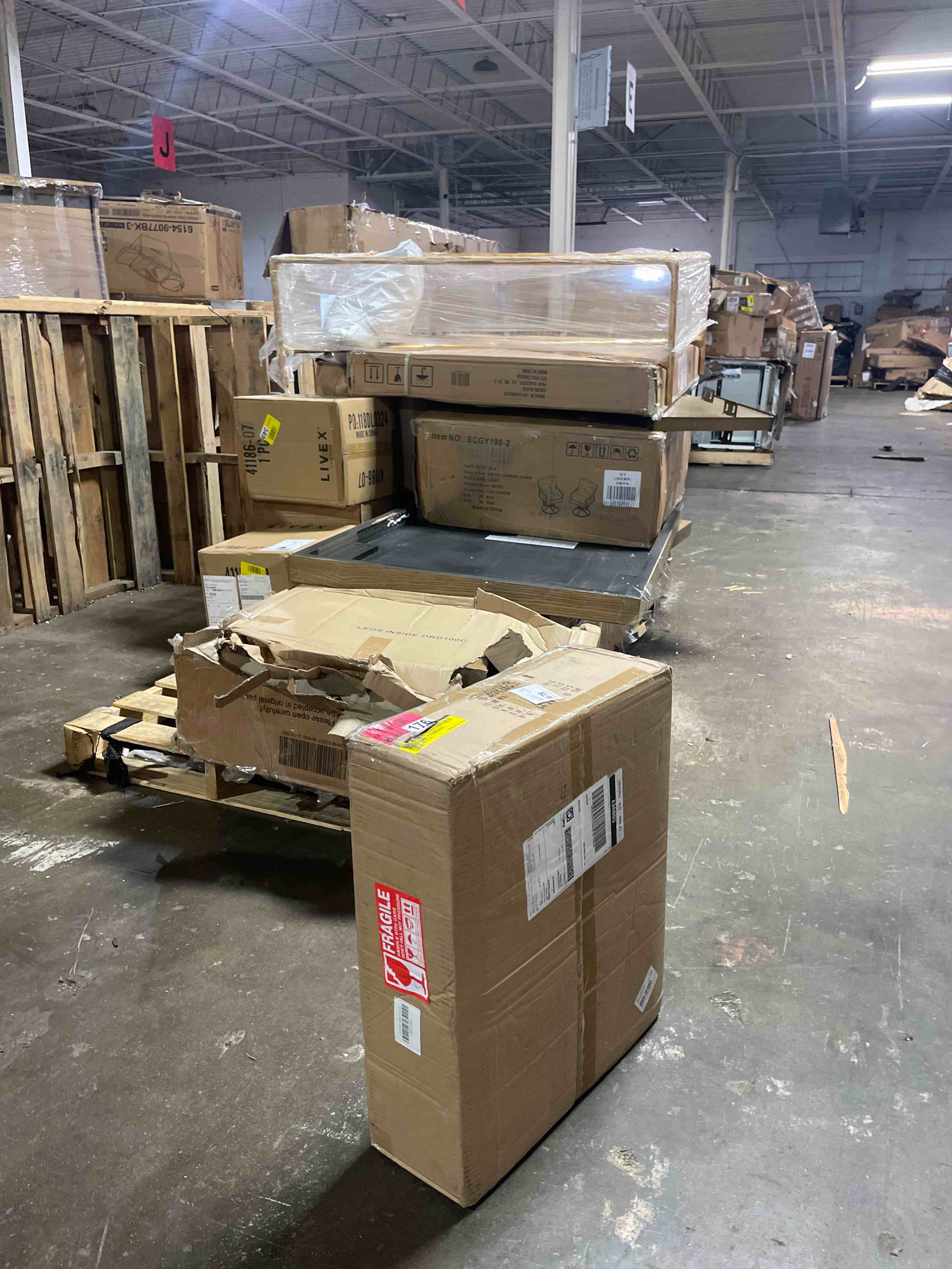 https://s3.amazonaws.com/lotting-images-prod/phillipi/TEA3362153_1758640236520.jpeg